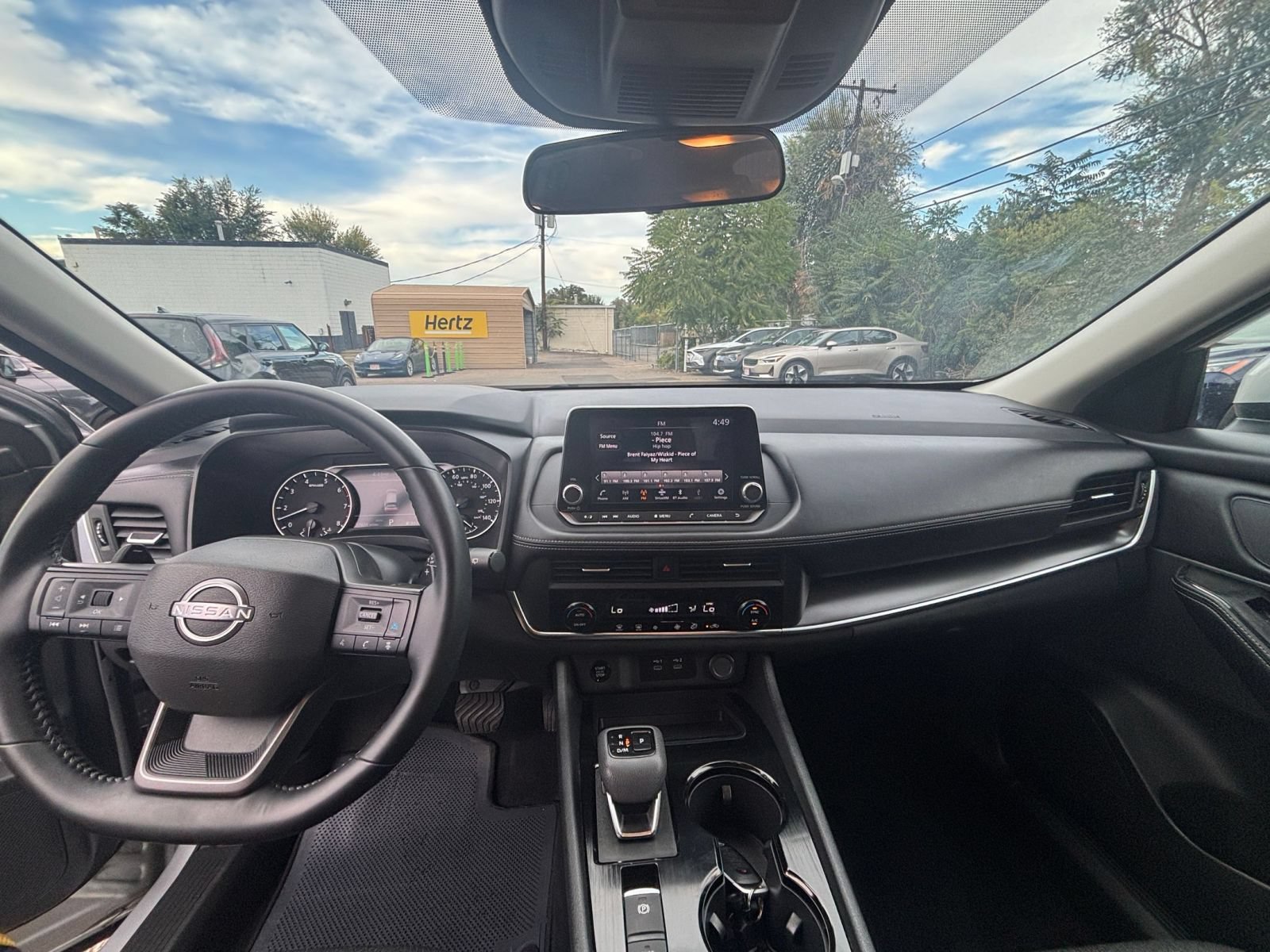 Thumbnail: 2025 Nissan Rogue - 32