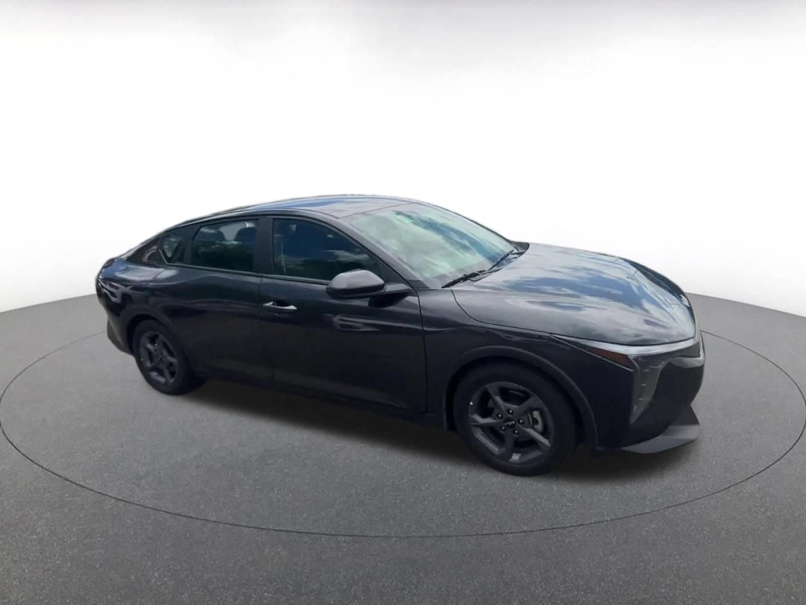 Thumbnail: 2025 Kia K4 - 2