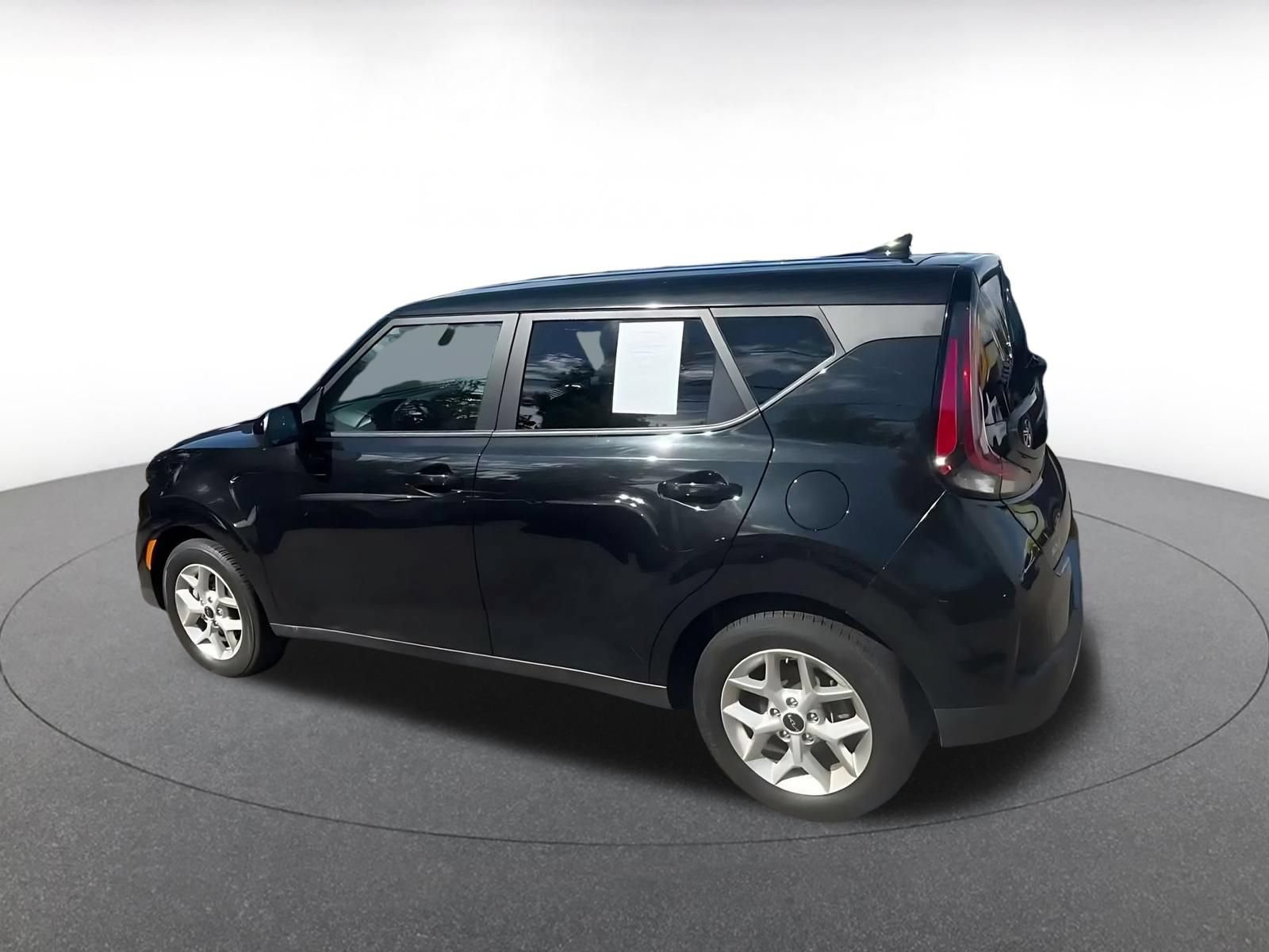 Thumbnail: 2025 Kia Soul - 9