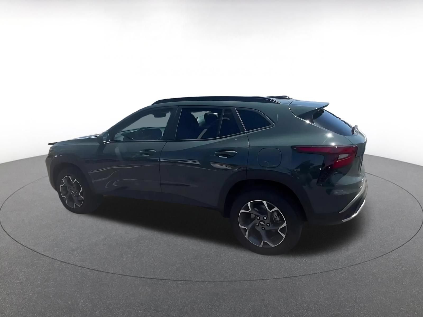 Thumbnail: 2025 Chevrolet Trax - 9