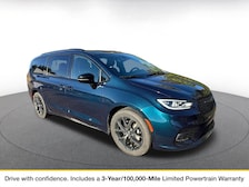2025 Chrysler Pacifica Limited -
                  Denver, CO