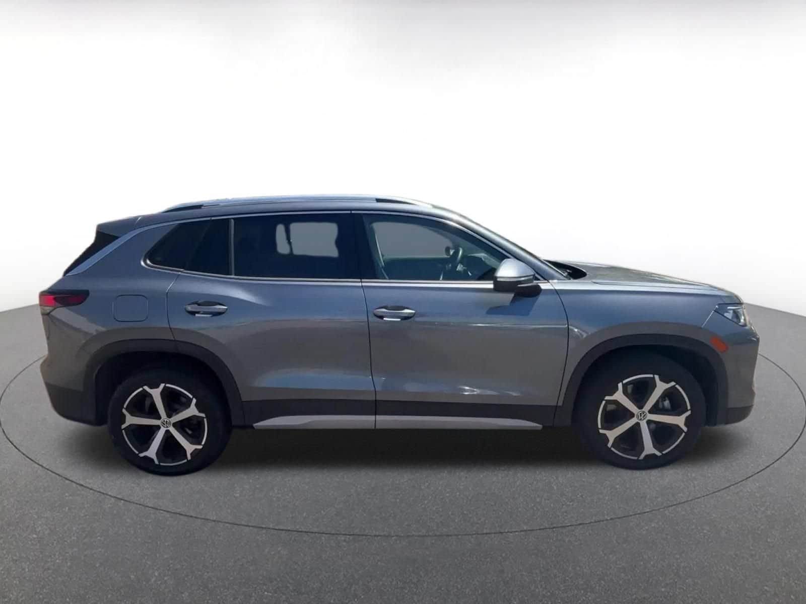 Thumbnail: 2026 Volkswagen Tiguan - 15