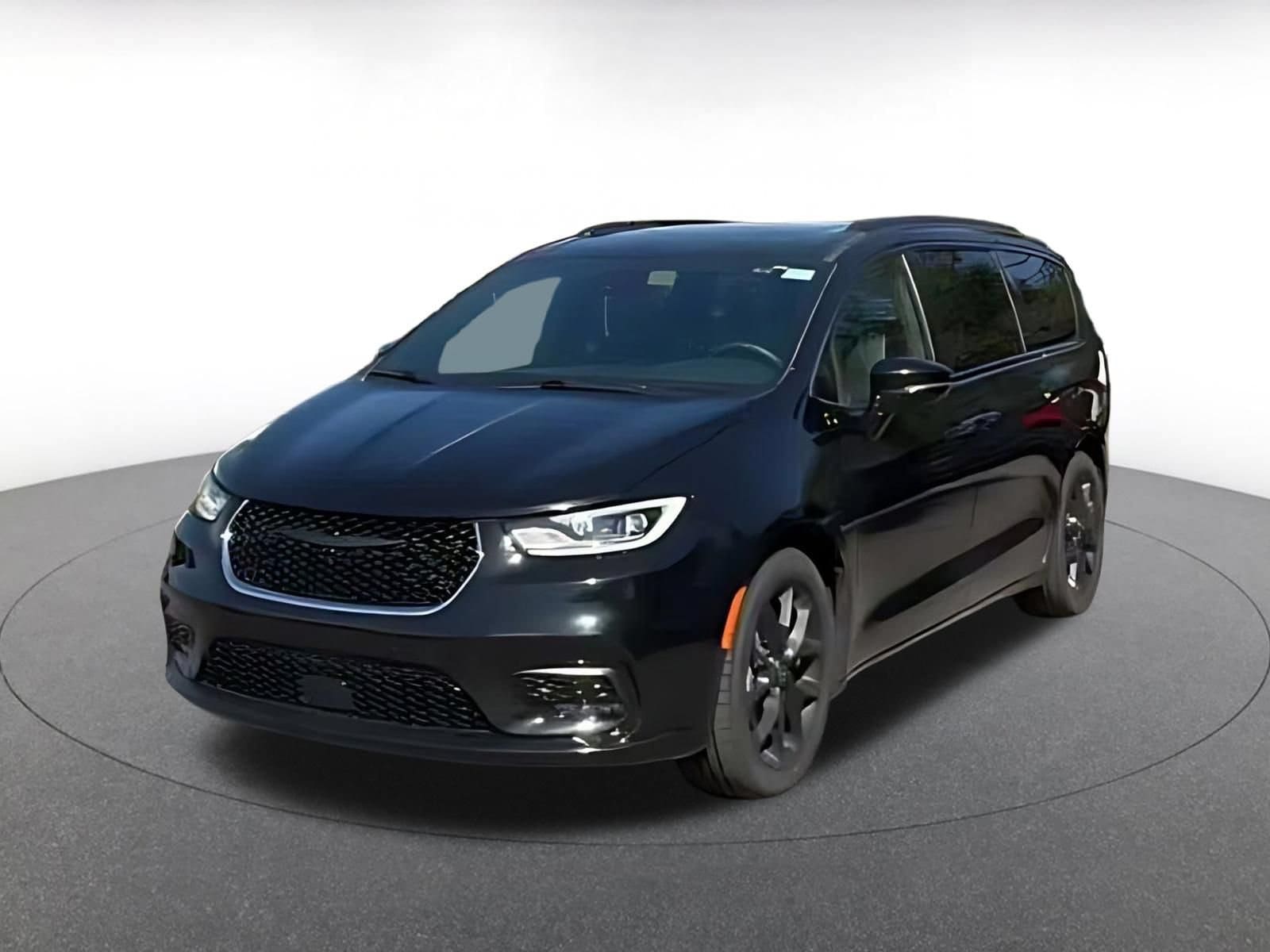 Thumbnail: 2025 Chrysler Pacifica - 6