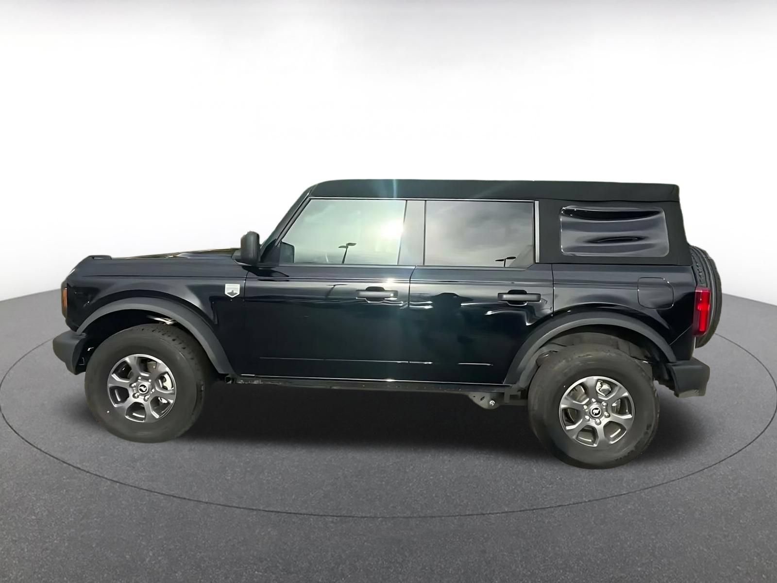 Thumbnail: 2026 Ford Bronco - 8