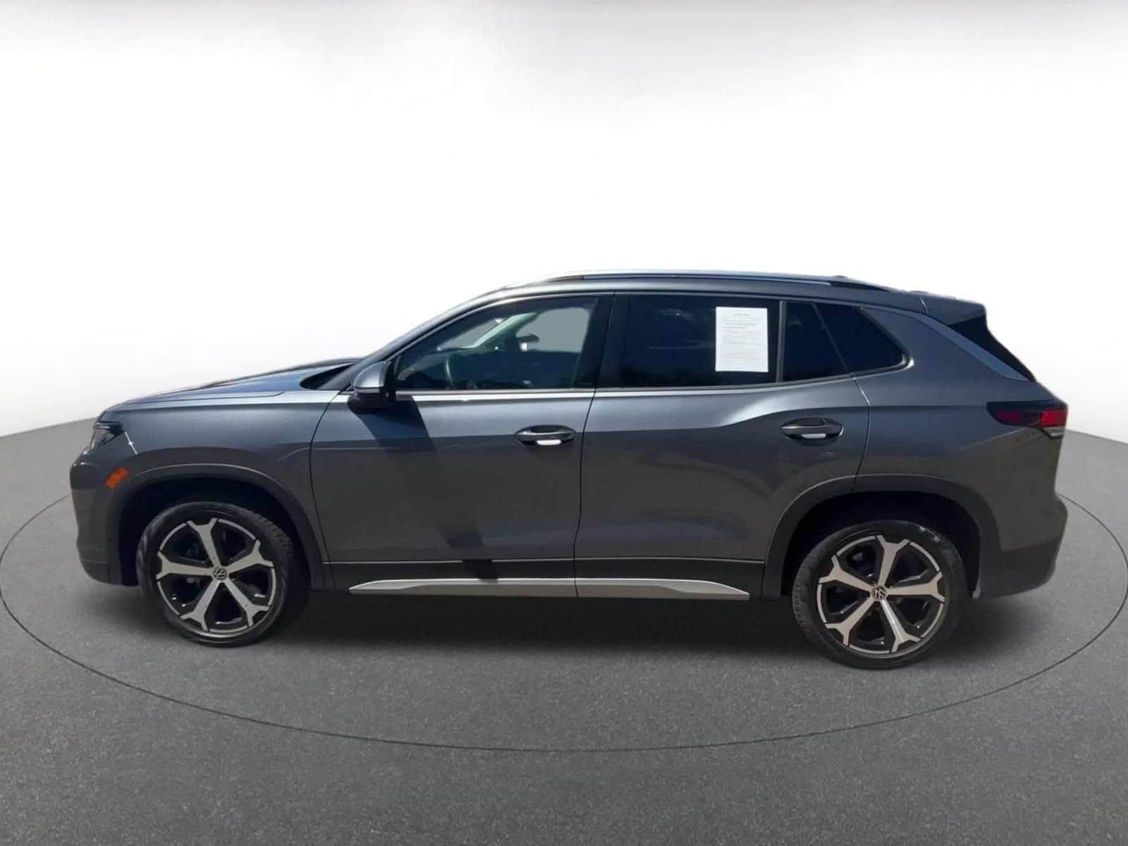 Thumbnail: 2026 Volkswagen Tiguan - 8