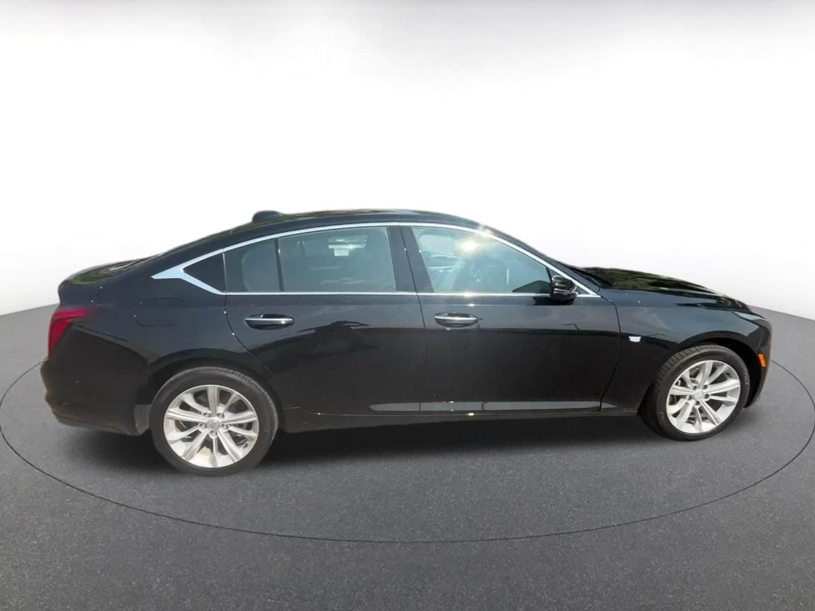 Thumbnail: 2026 Cadillac CT5 - 15