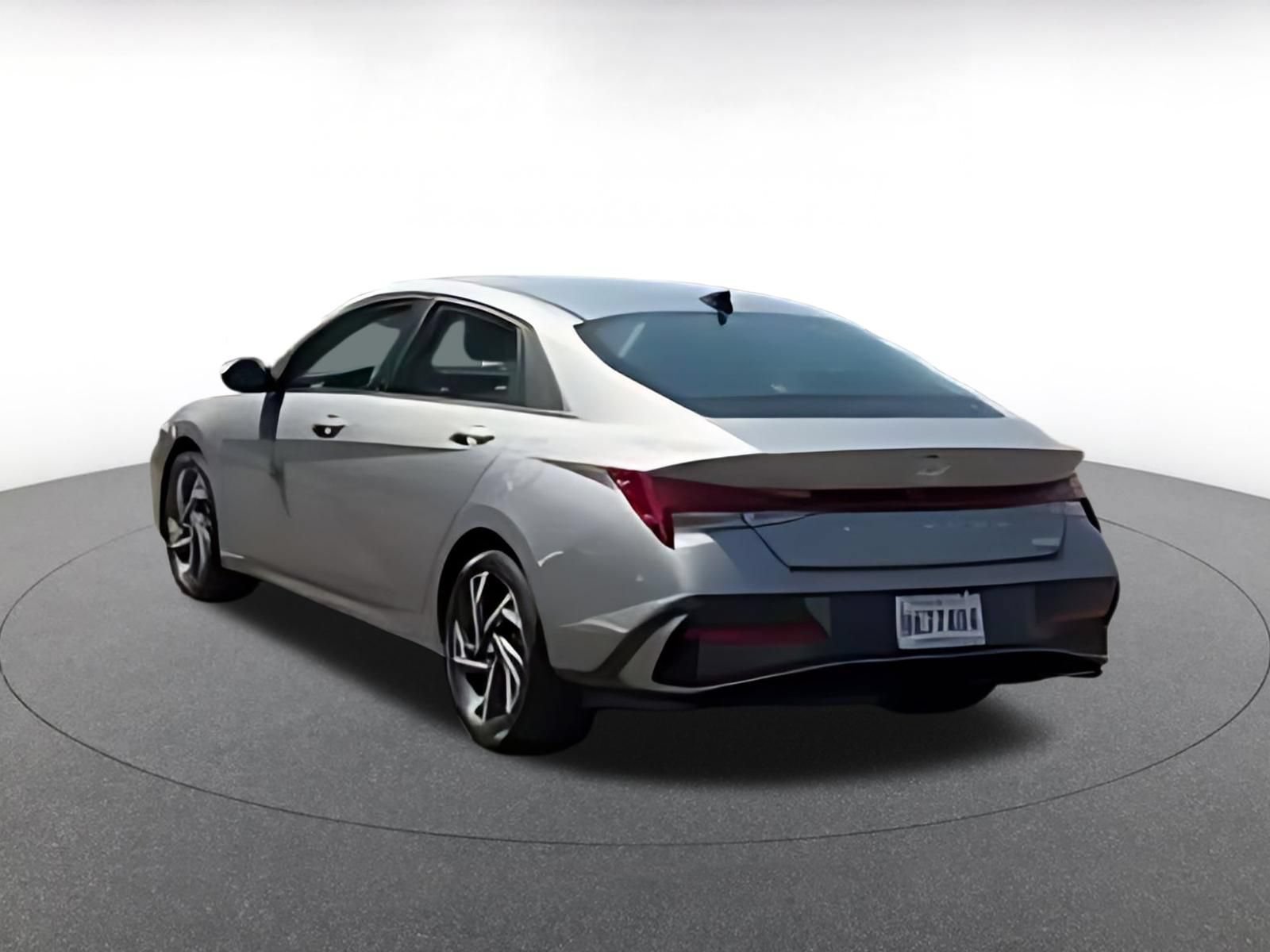 Thumbnail: 2025 Hyundai Elantra - 14