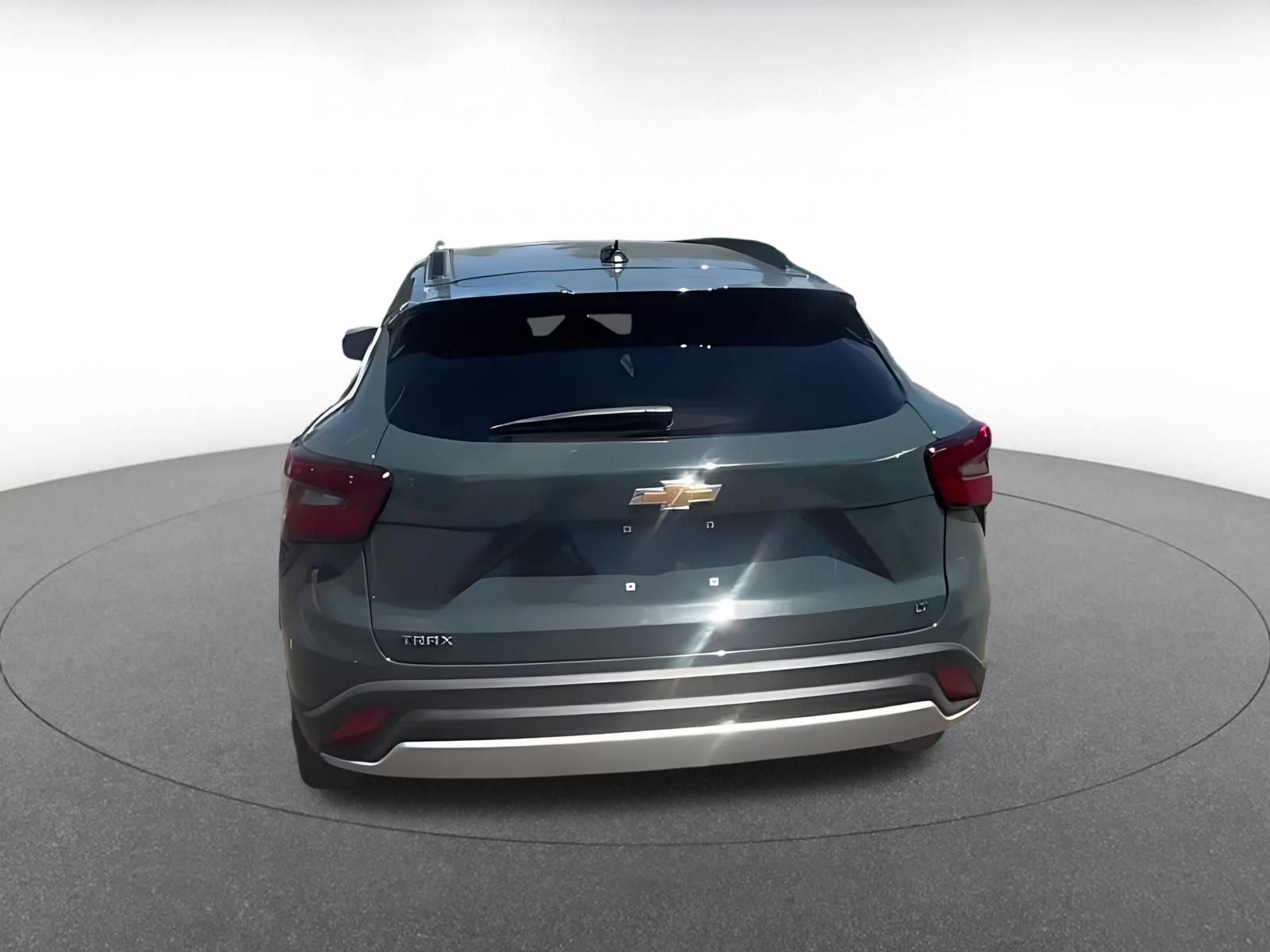 Thumbnail: 2025 Chevrolet Trax - 15