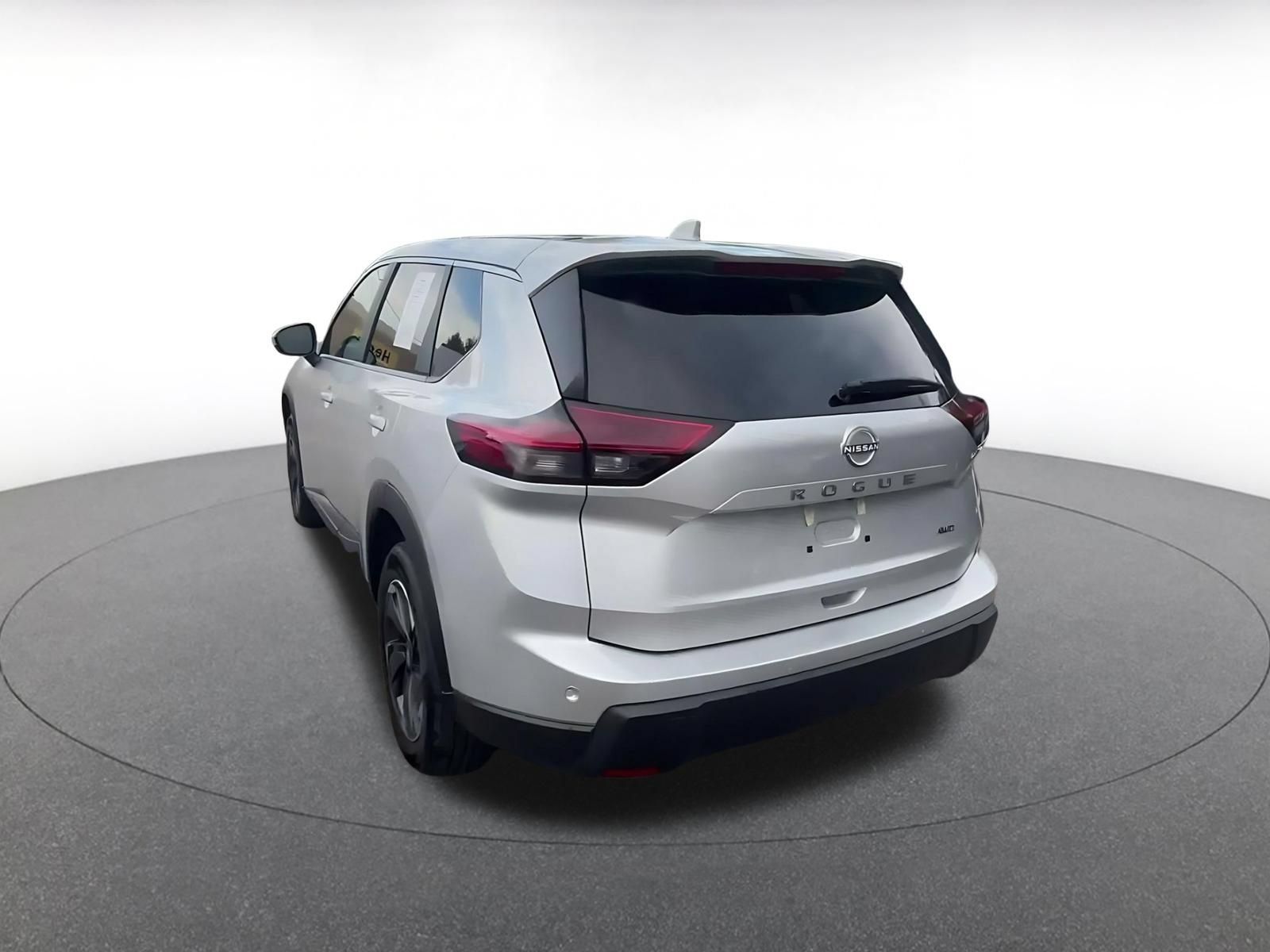 Thumbnail: 2025 Nissan Rogue - 10