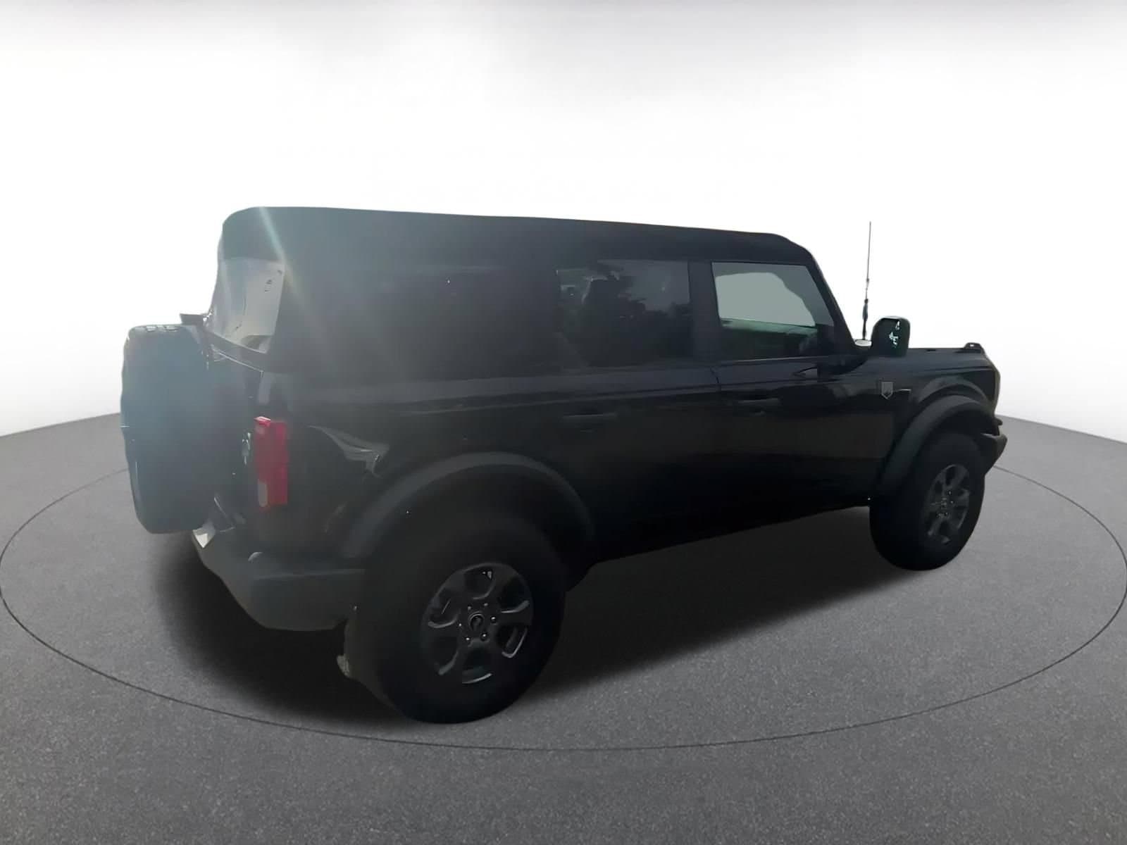 Thumbnail: 2026 Ford Bronco - 14