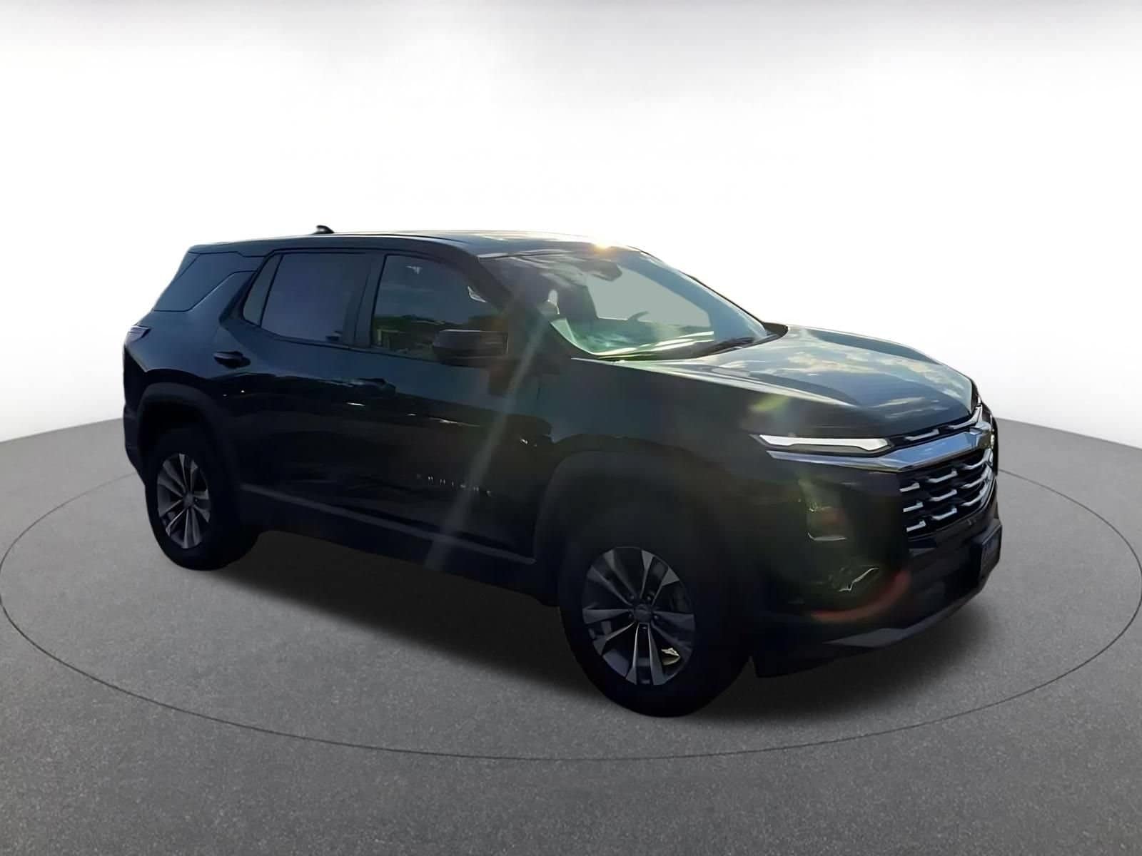 Thumbnail: 2025 Chevrolet Equinox - 10