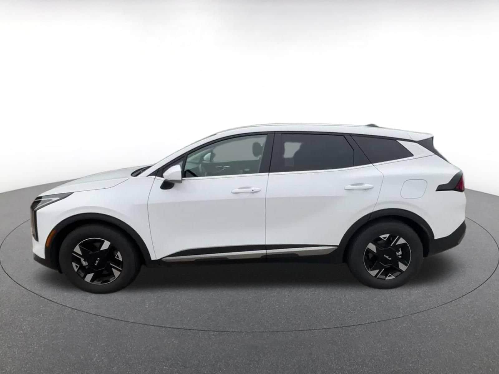 Thumbnail: 2026 Kia Sportage - 8