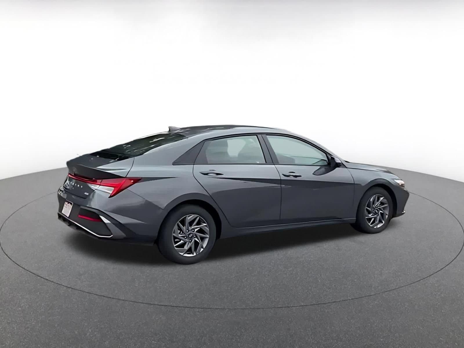 Thumbnail: 2026 Hyundai Elantra - 6