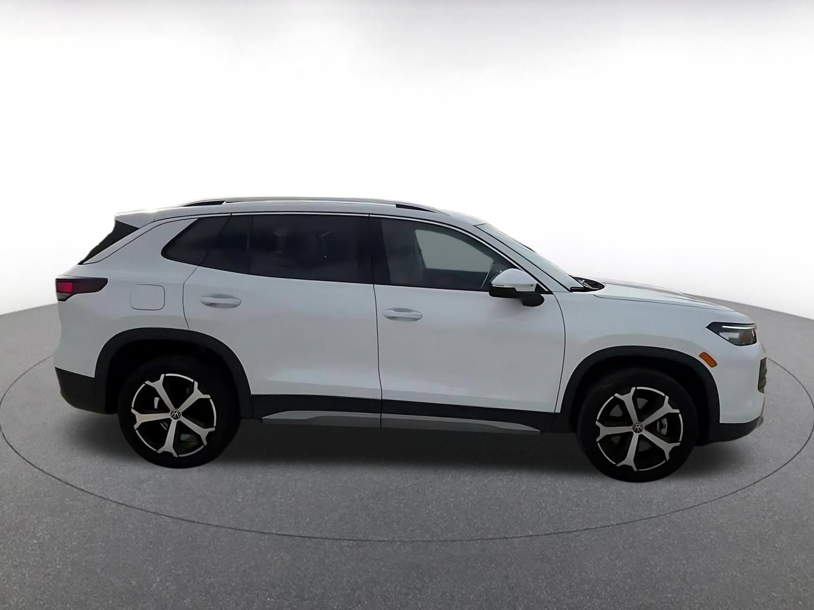Thumbnail: 2026 Volkswagen Tiguan - 15