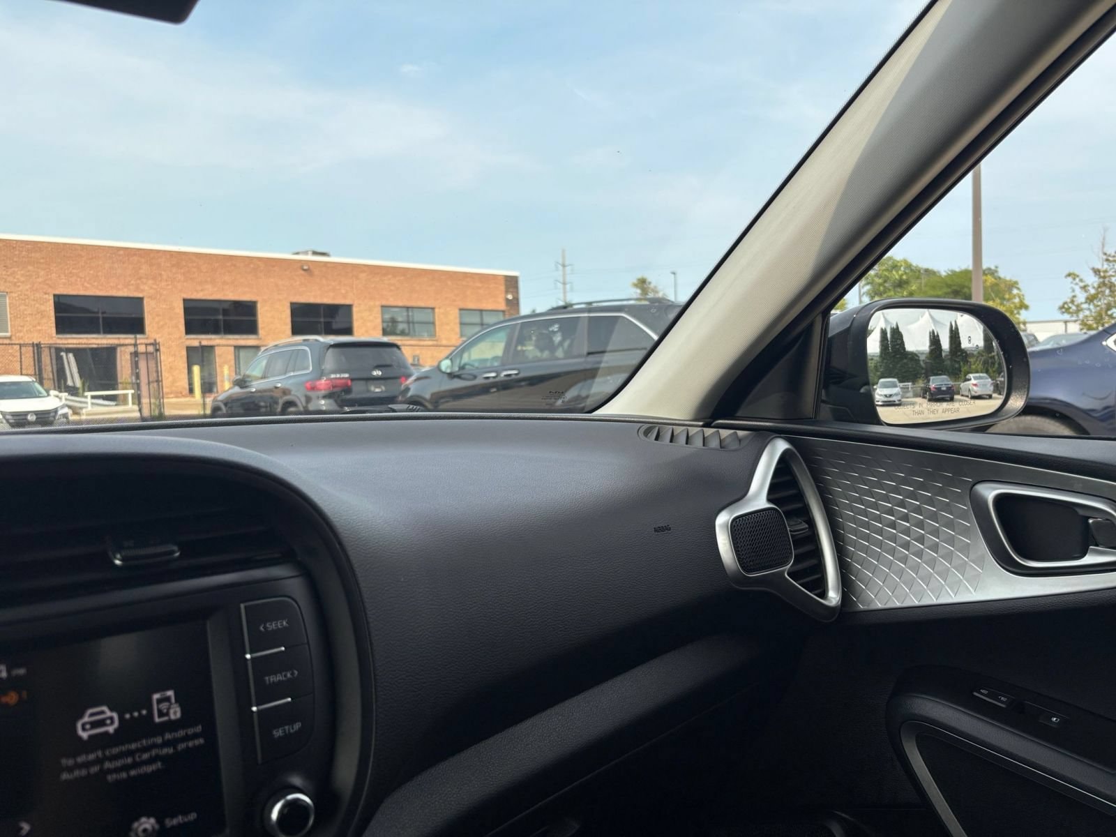 Thumbnail: 2025 Kia Soul - 32