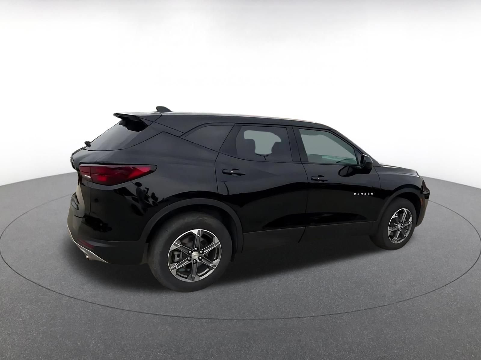 Thumbnail: 2025 Chevrolet Blazer - 14