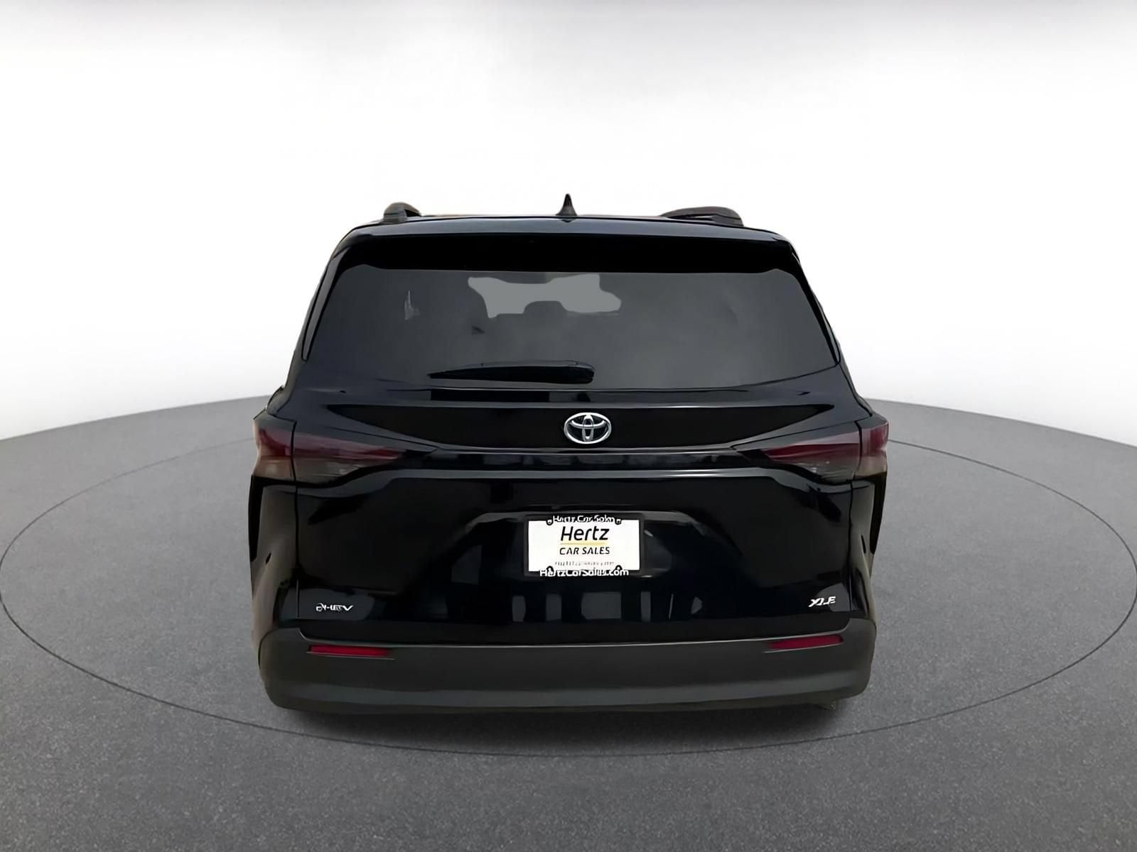Thumbnail: 2025 Toyota Sienna - 12