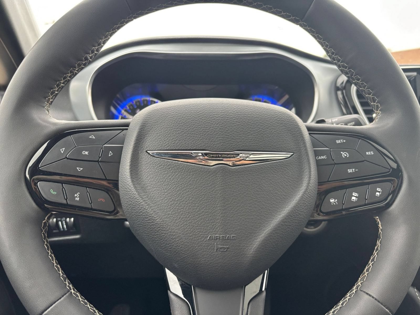 Thumbnail: 2025 Chrysler Pacifica - 30