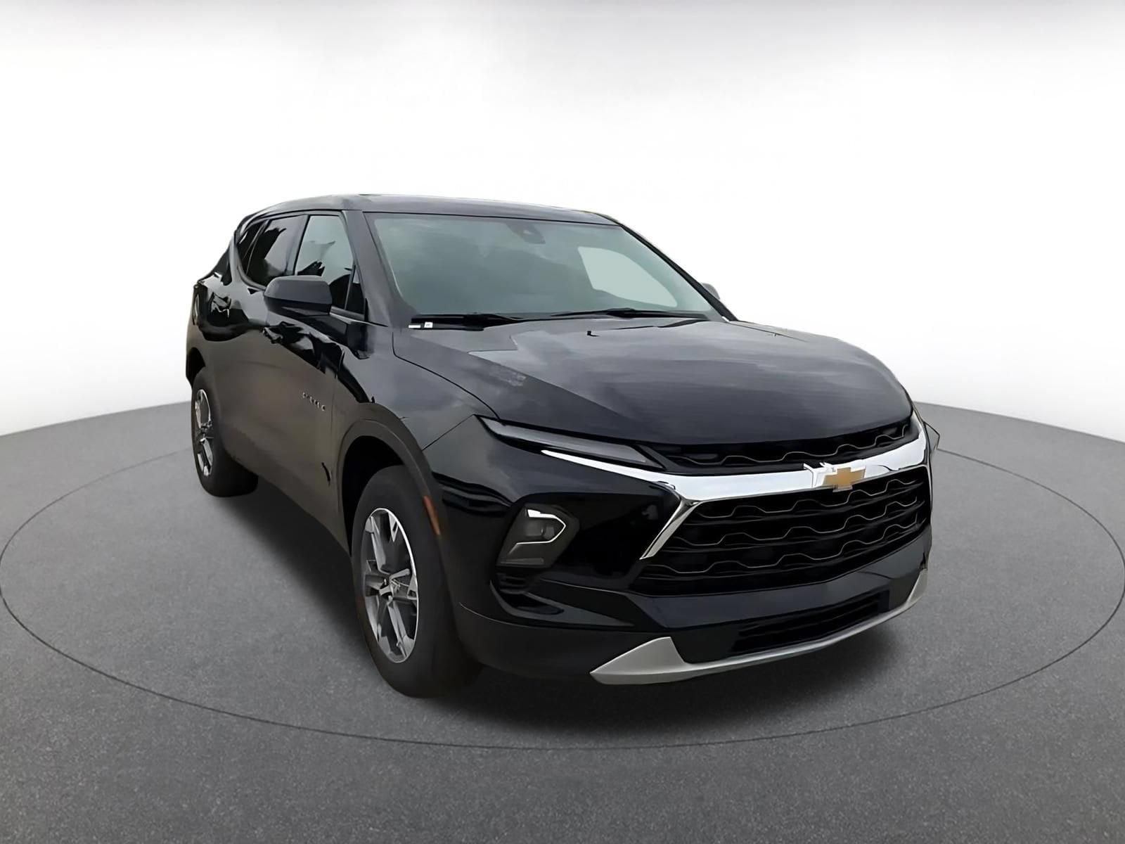 Thumbnail: 2025 Chevrolet Blazer - 3