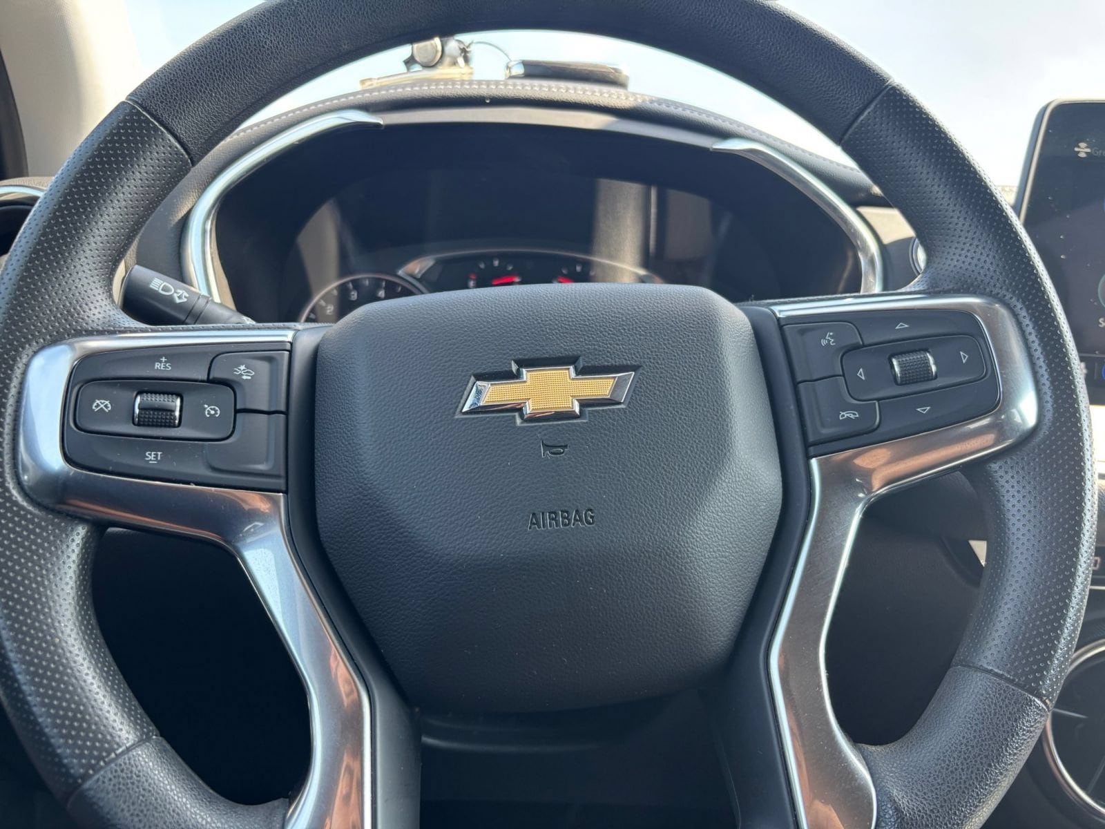 Thumbnail: 2026 Chevrolet Blazer - 25