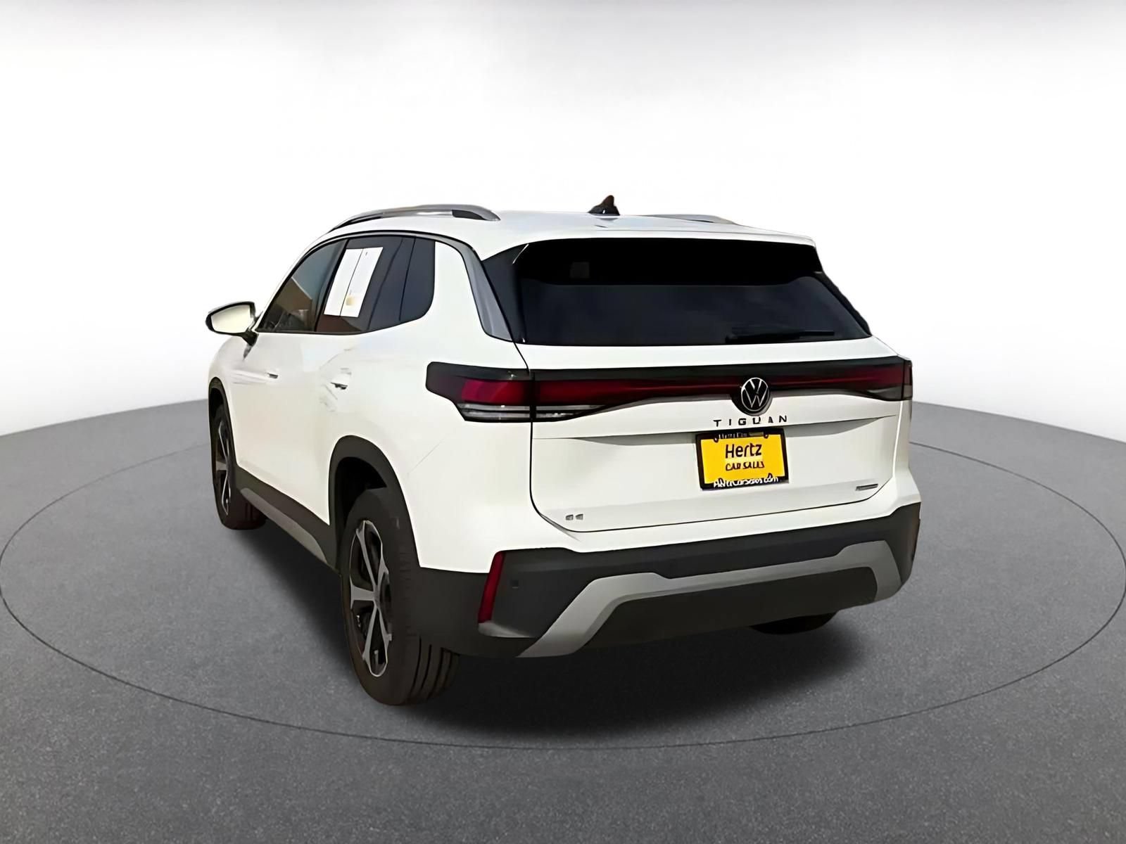 Thumbnail: 2026 Volkswagen Tiguan - 10