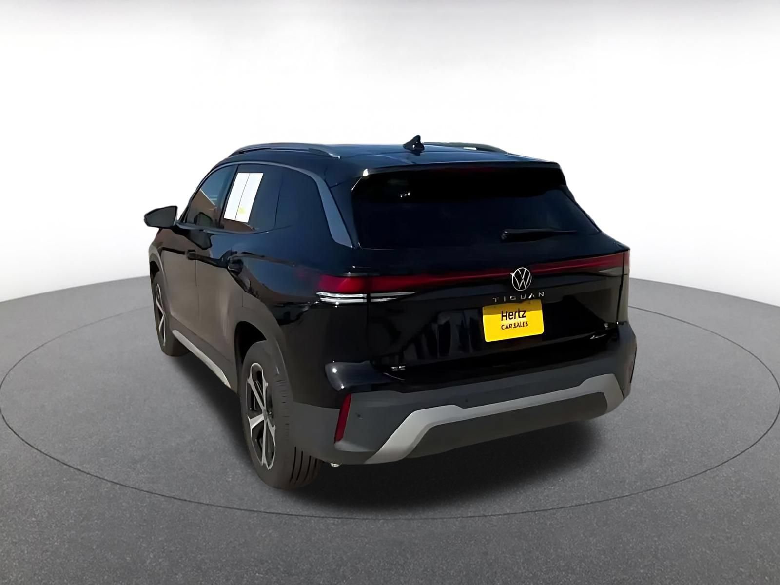Thumbnail: 2026 Volkswagen Tiguan - 10