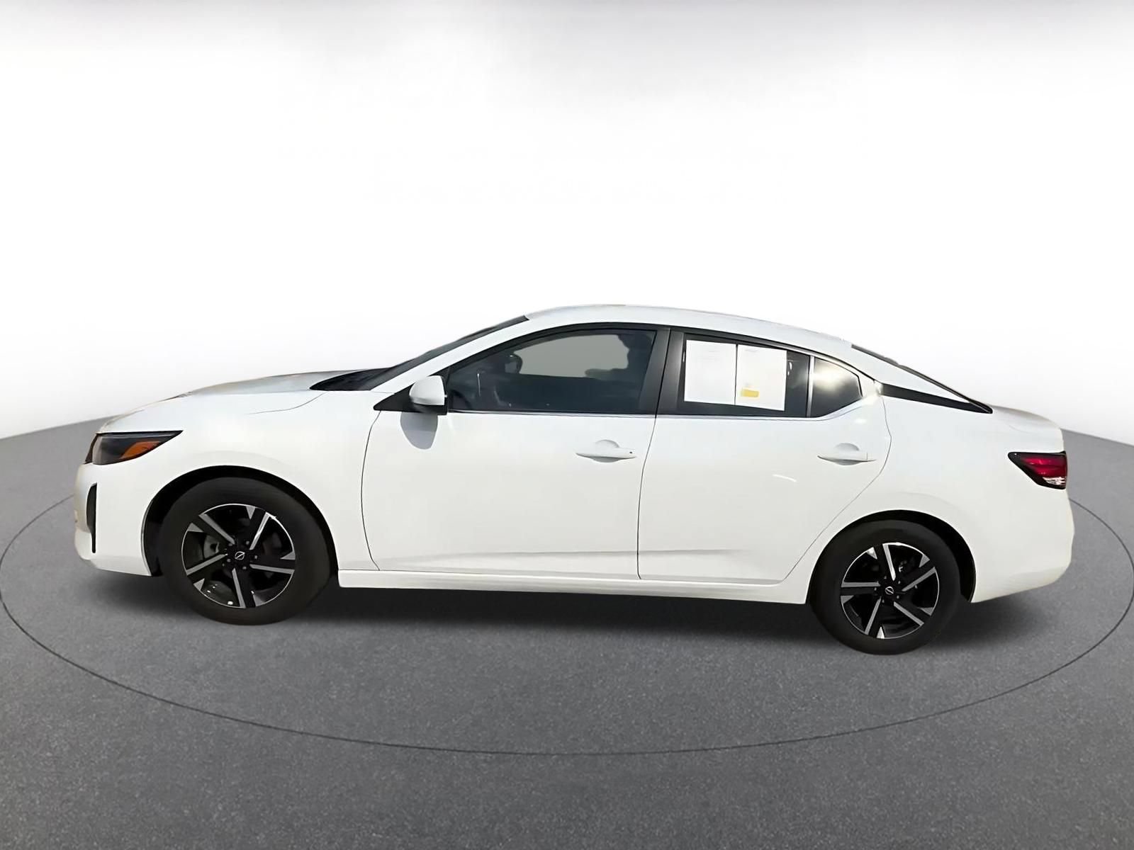 Thumbnail: 2025 Nissan Sentra - 8