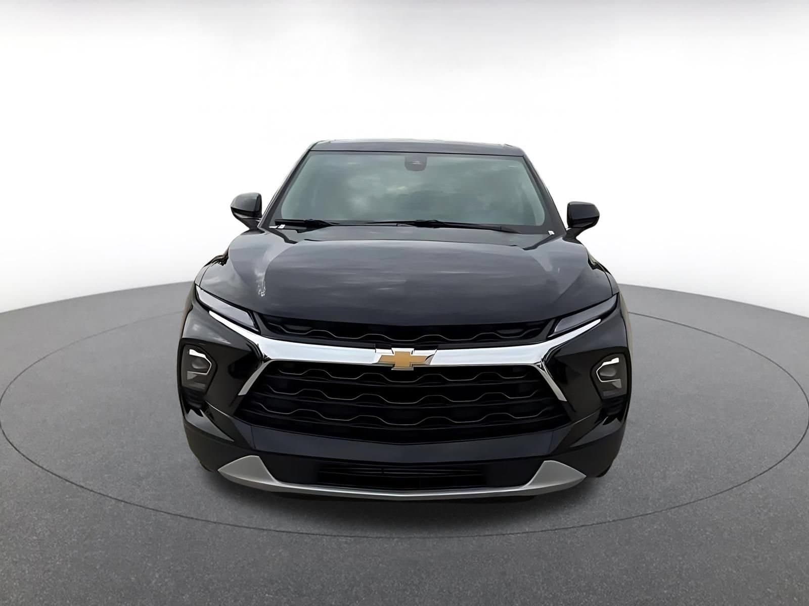 Thumbnail: 2025 Chevrolet Blazer - 4
