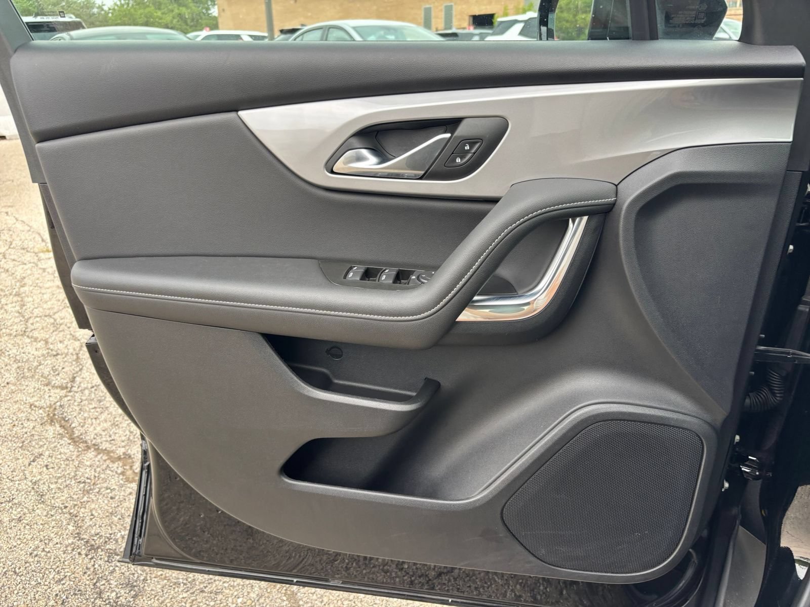 Thumbnail: 2025 Chevrolet Blazer - 18