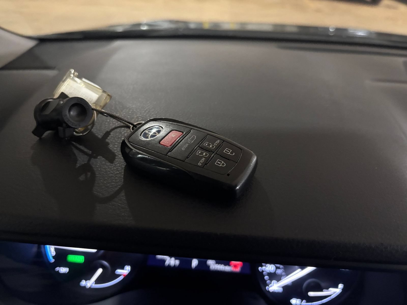 Thumbnail: 2025 Toyota Sienna - 20