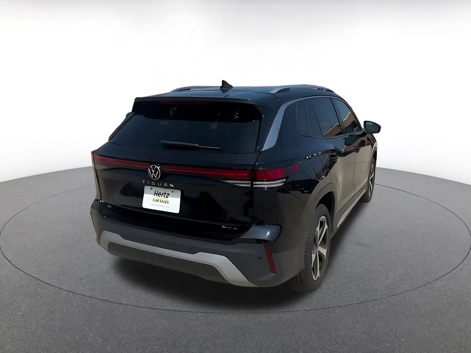 Thumbnail: 2026 Volkswagen Tiguan - 14