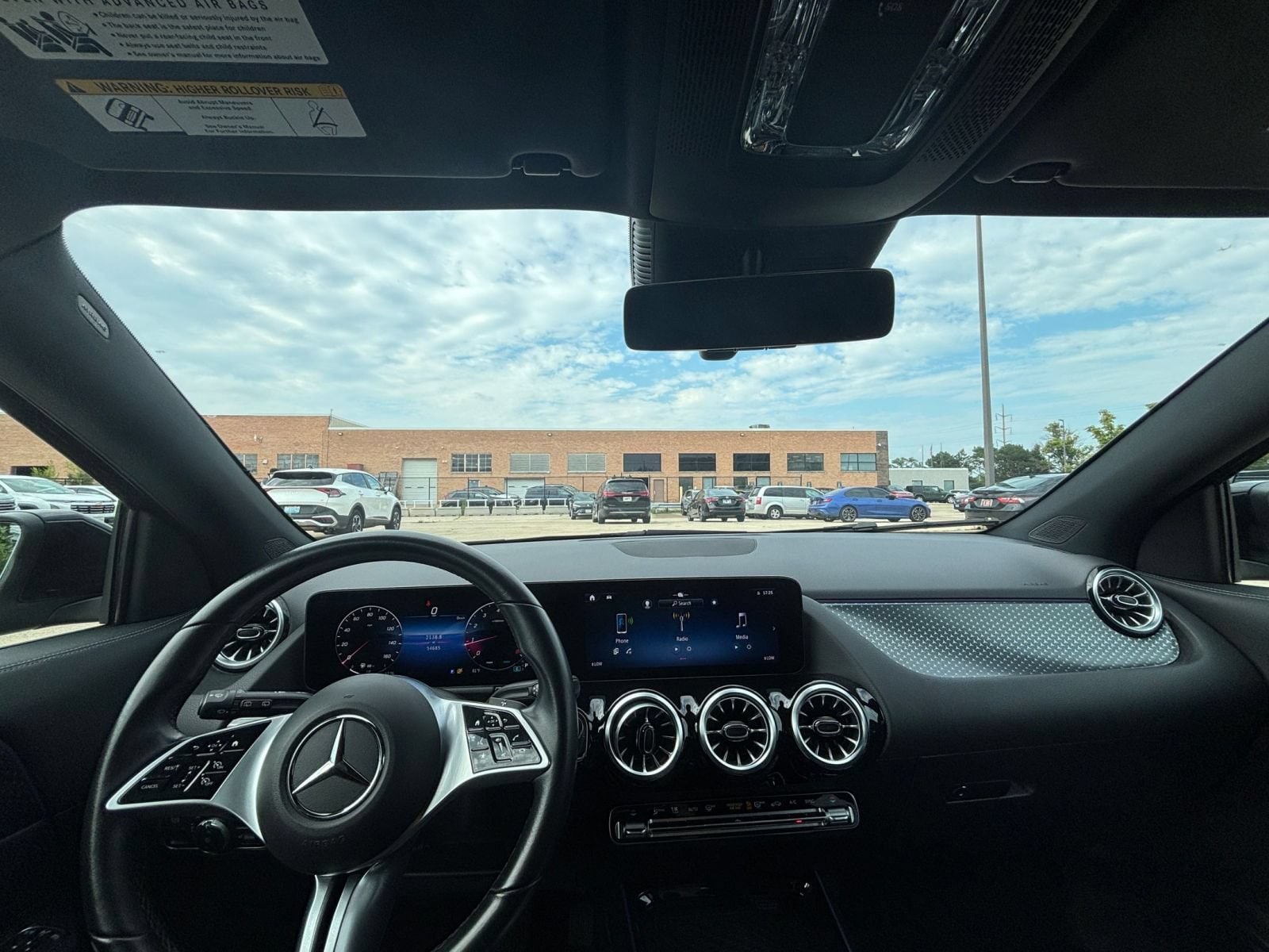 Thumbnail: 2025 Mercedes-Benz GLA - 33