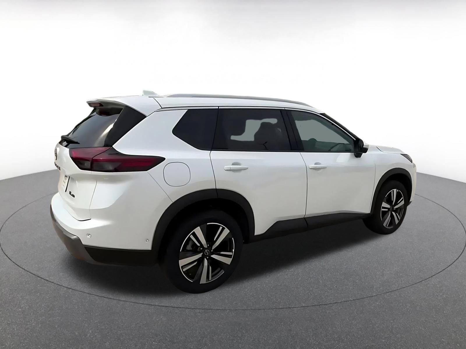 Thumbnail: 2026 Nissan Rogue - 13