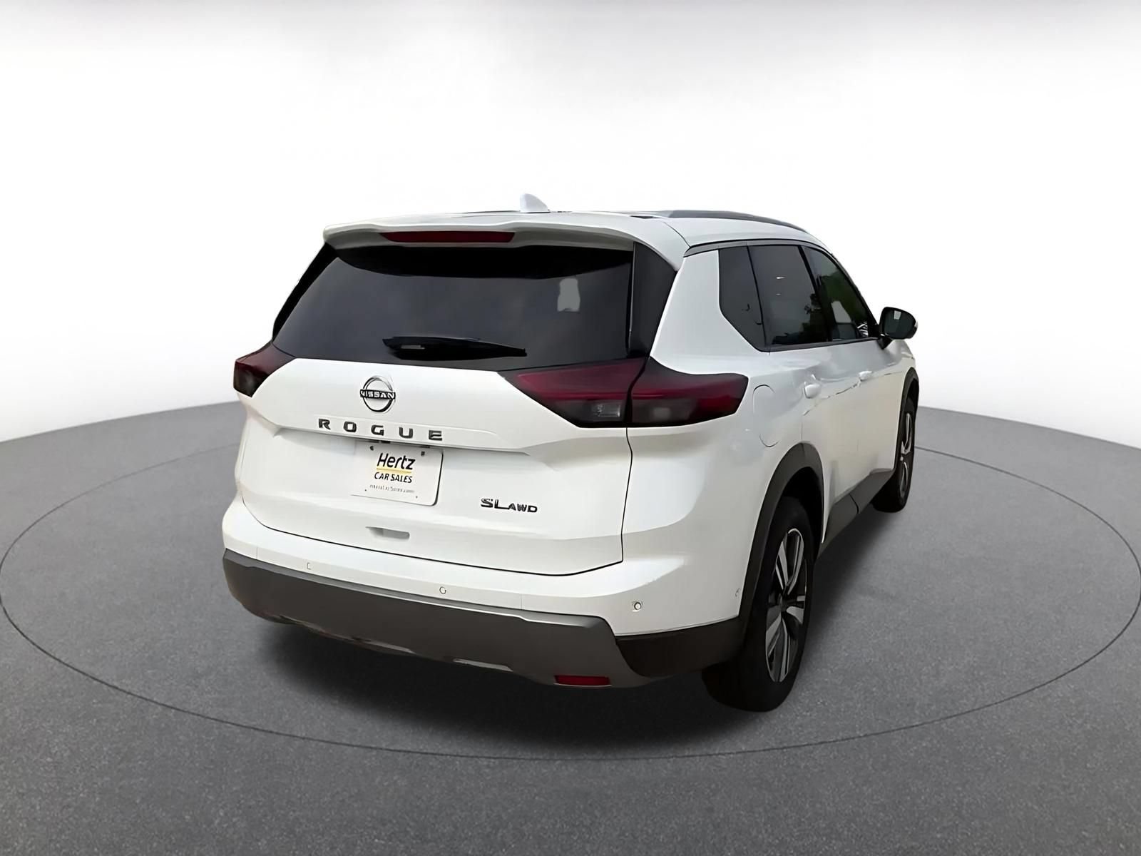 Thumbnail: 2026 Nissan Rogue - 14