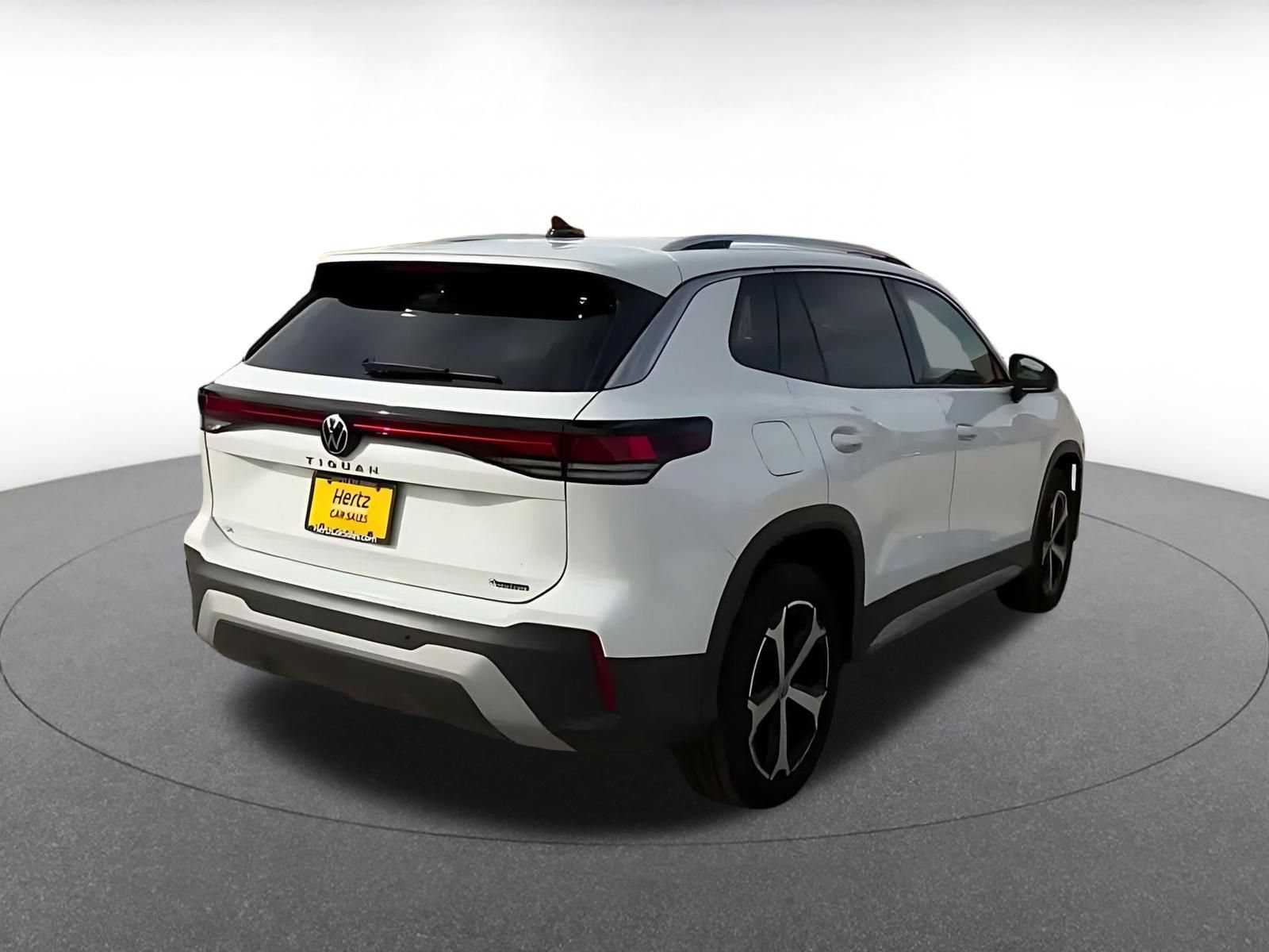 Thumbnail: 2026 Volkswagen Tiguan - 13