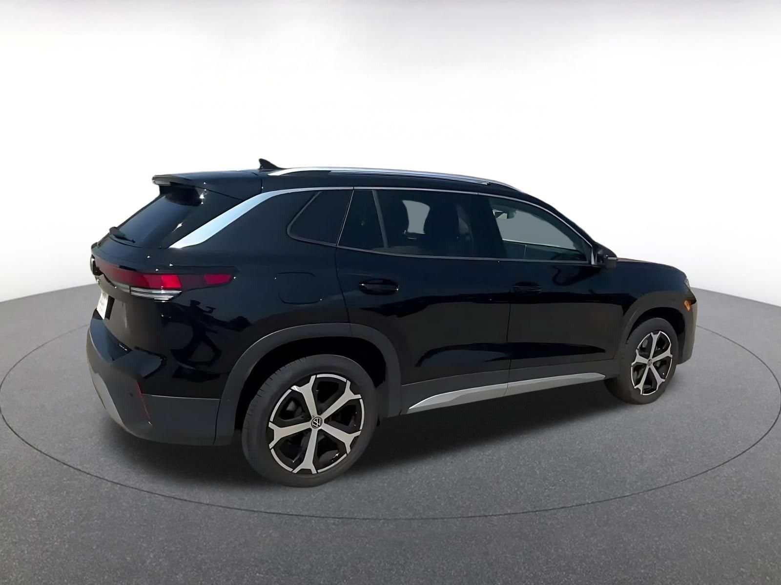 Thumbnail: 2026 Volkswagen Tiguan - 13