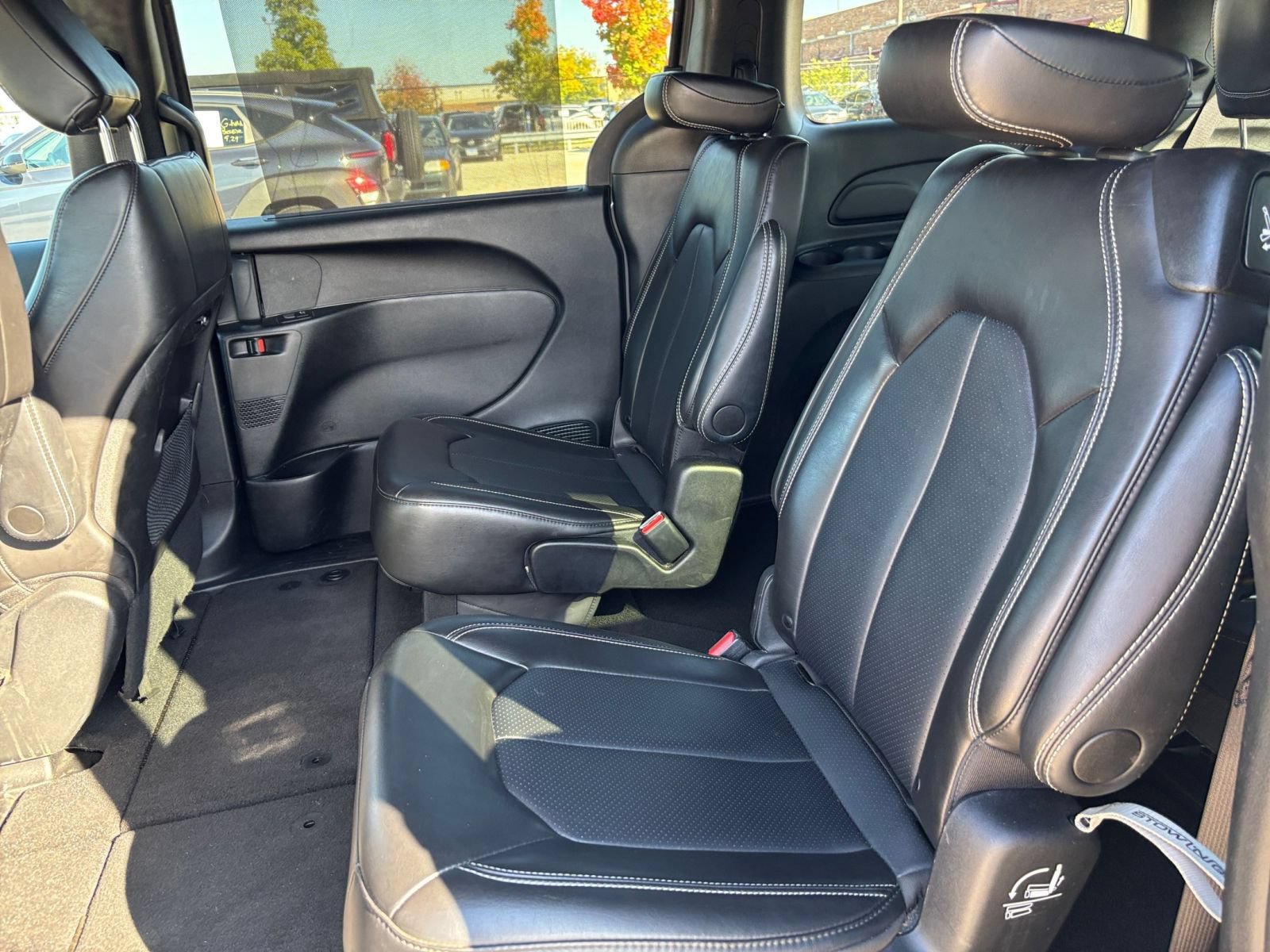Thumbnail: 2025 Chrysler Pacifica - 25