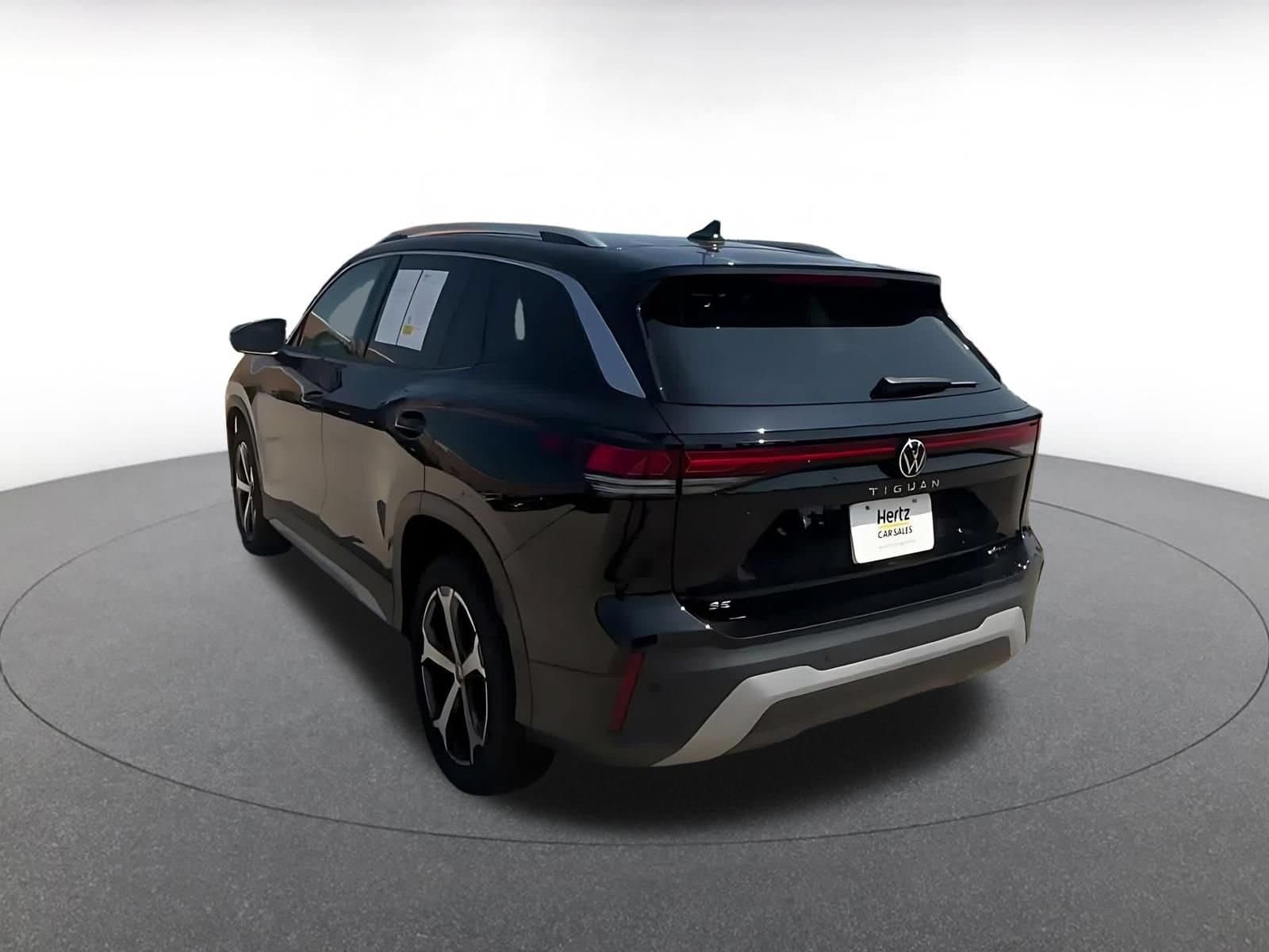 Thumbnail: 2026 Volkswagen Tiguan - 10