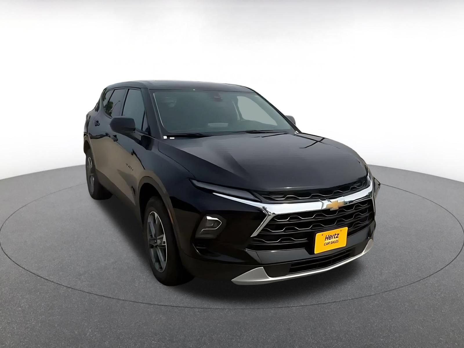 Thumbnail: 2025 Chevrolet Blazer - 3