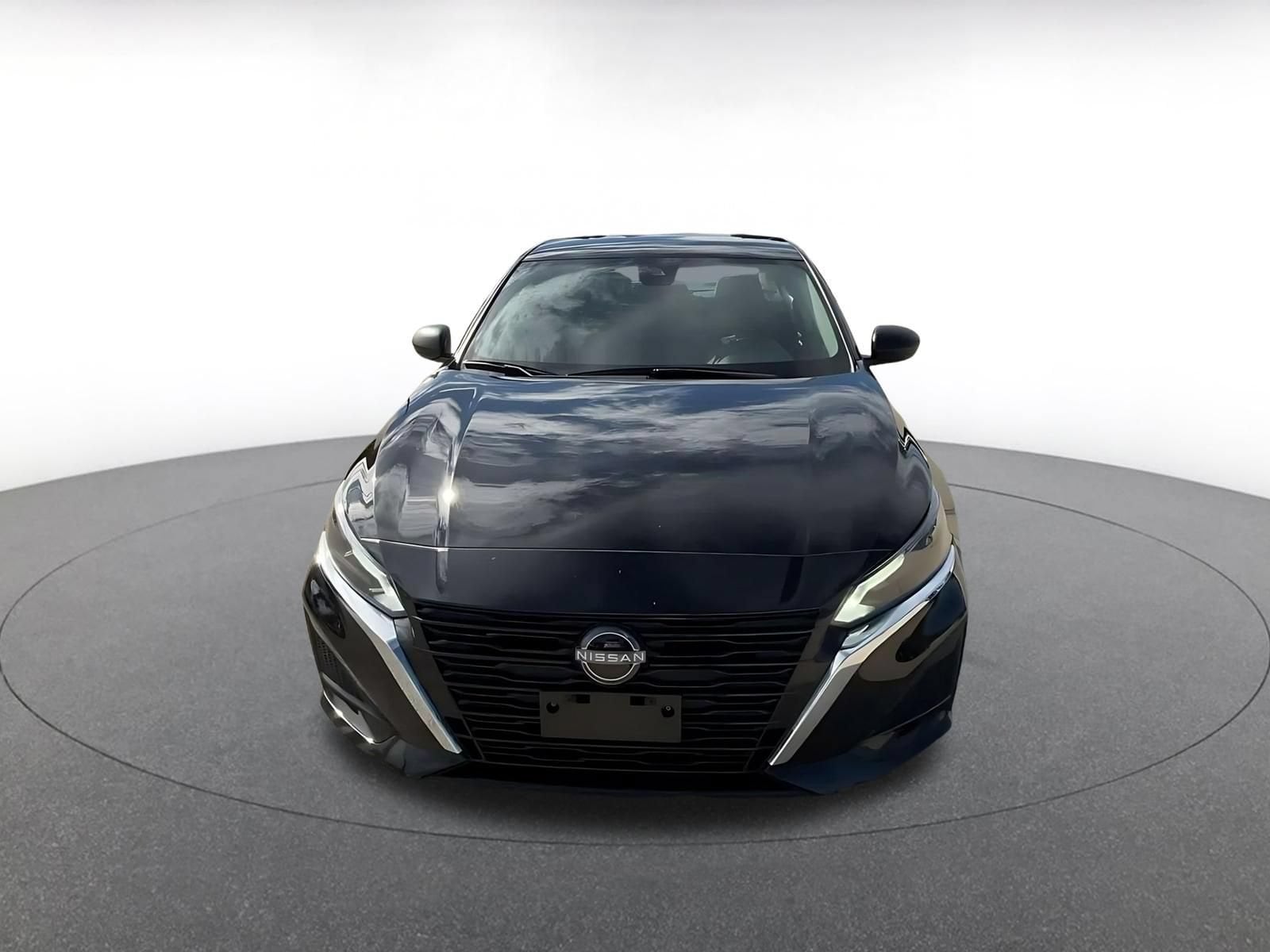 Thumbnail: 2025 Nissan Altima - 4