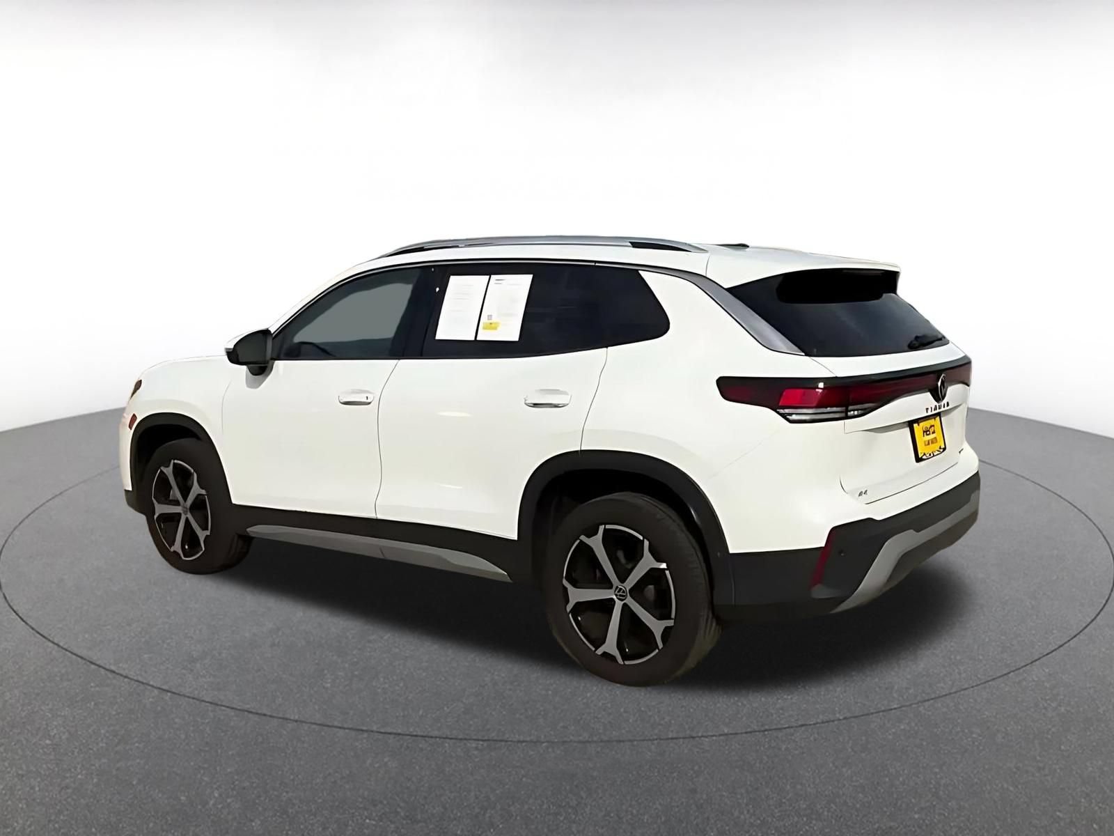 Thumbnail: 2026 Volkswagen Tiguan - 9