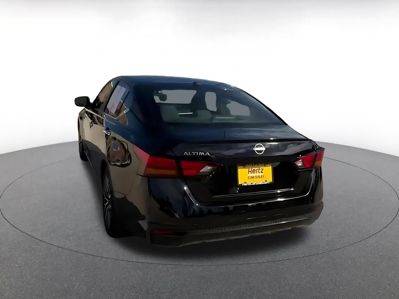 Thumbnail: 2025 Nissan Altima - 10