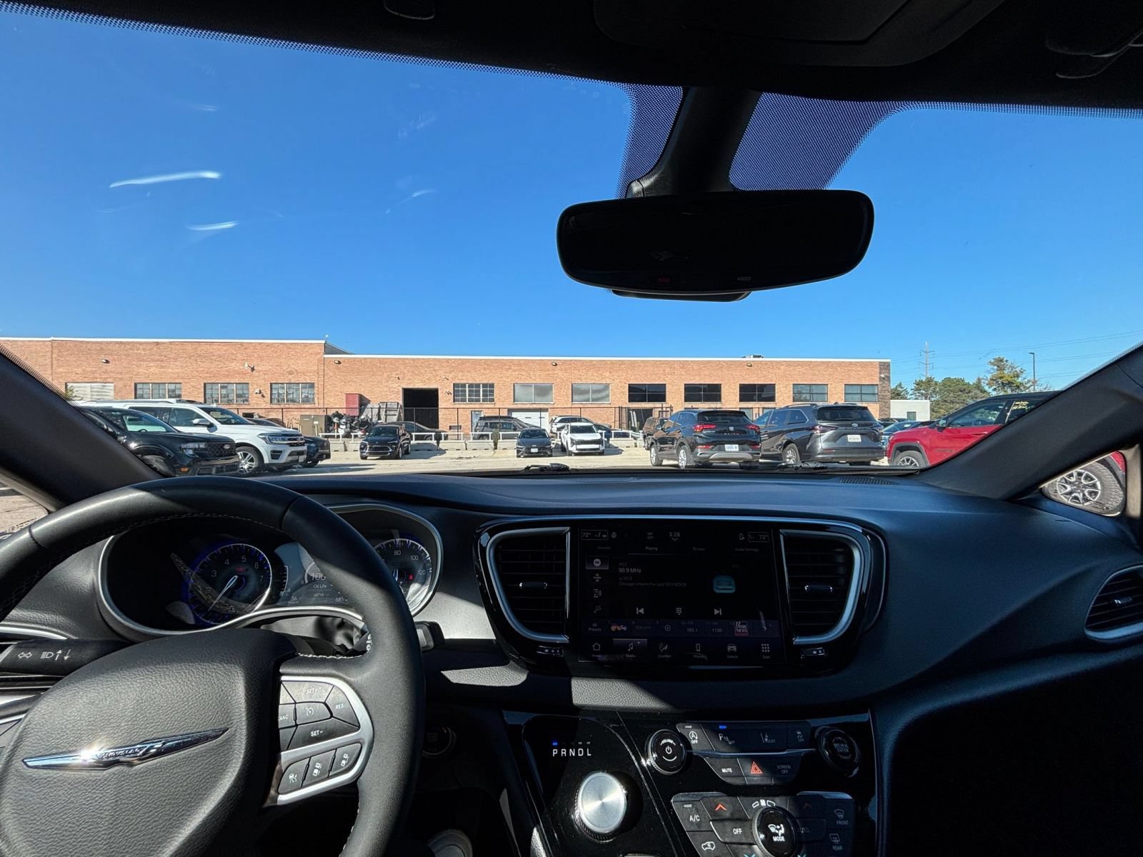 Thumbnail: 2025 Chrysler Pacifica - 33