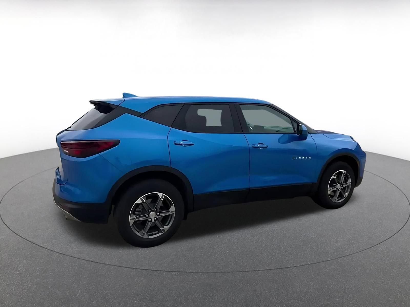 Thumbnail: 2025 Chevrolet Blazer - 14