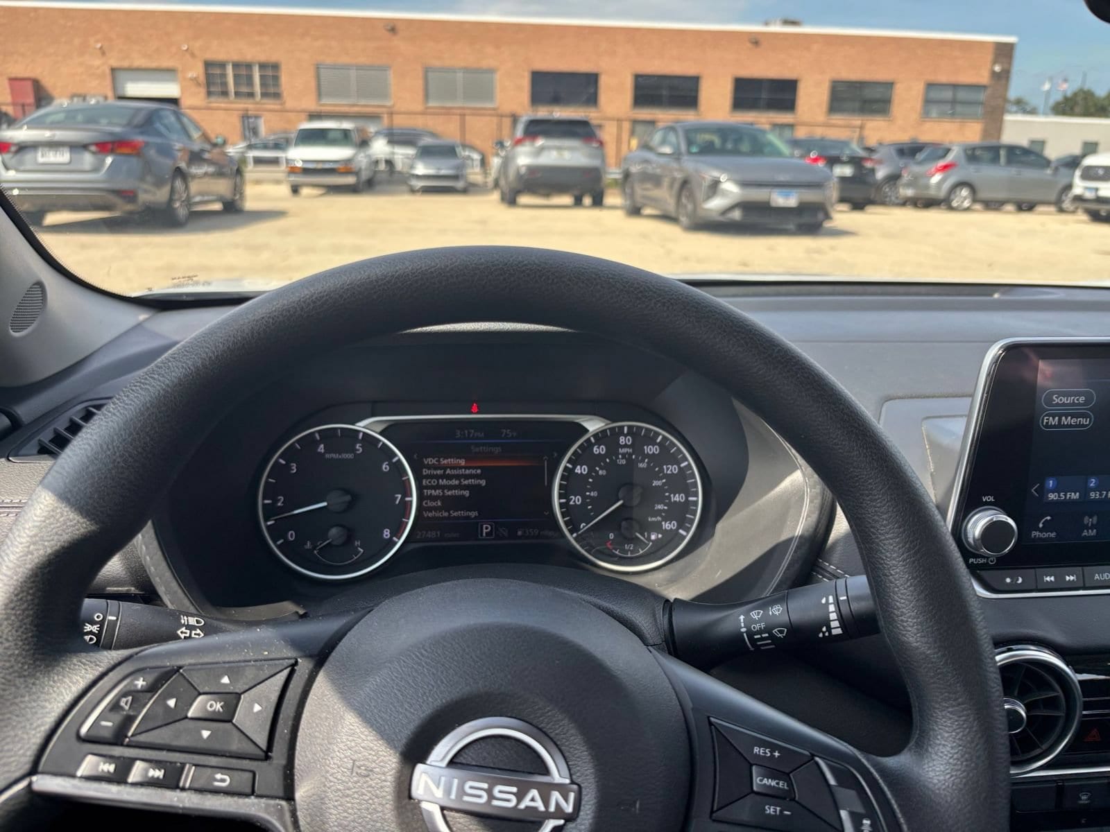 Thumbnail: 2025 Nissan Sentra - 31