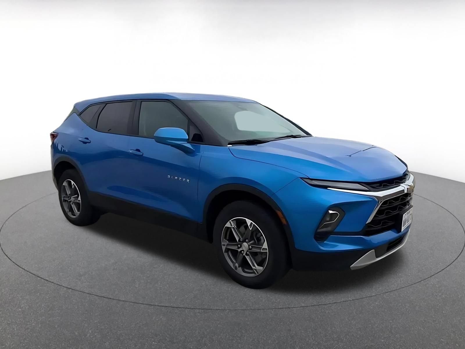 Thumbnail: 2025 Chevrolet Blazer - 2