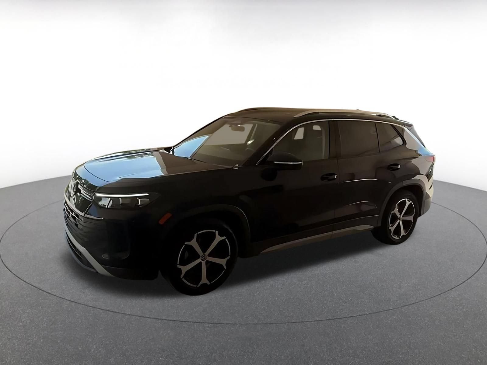 Thumbnail: 2026 Volkswagen Tiguan - 4