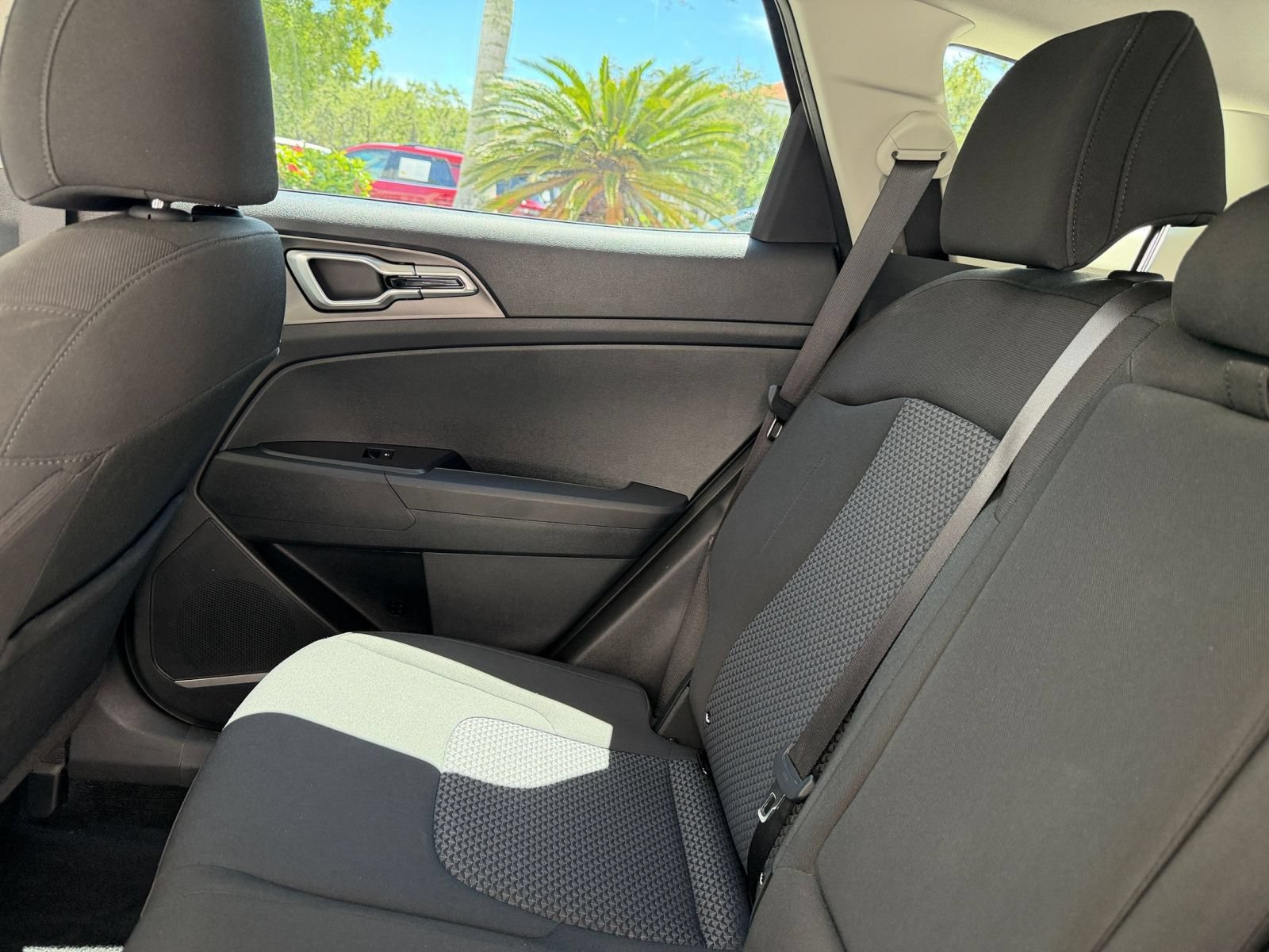 Thumbnail: 2026 Kia Sportage - 34