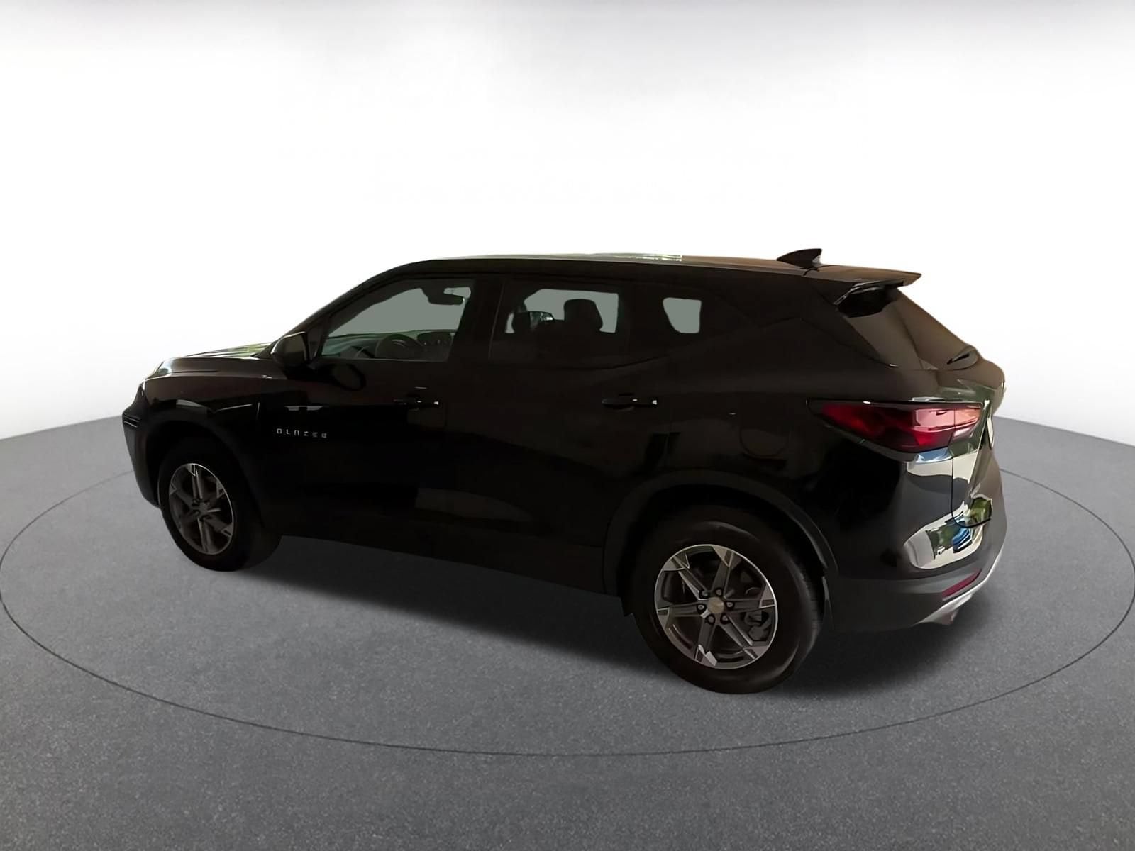 Thumbnail: 2026 Chevrolet Blazer - 9