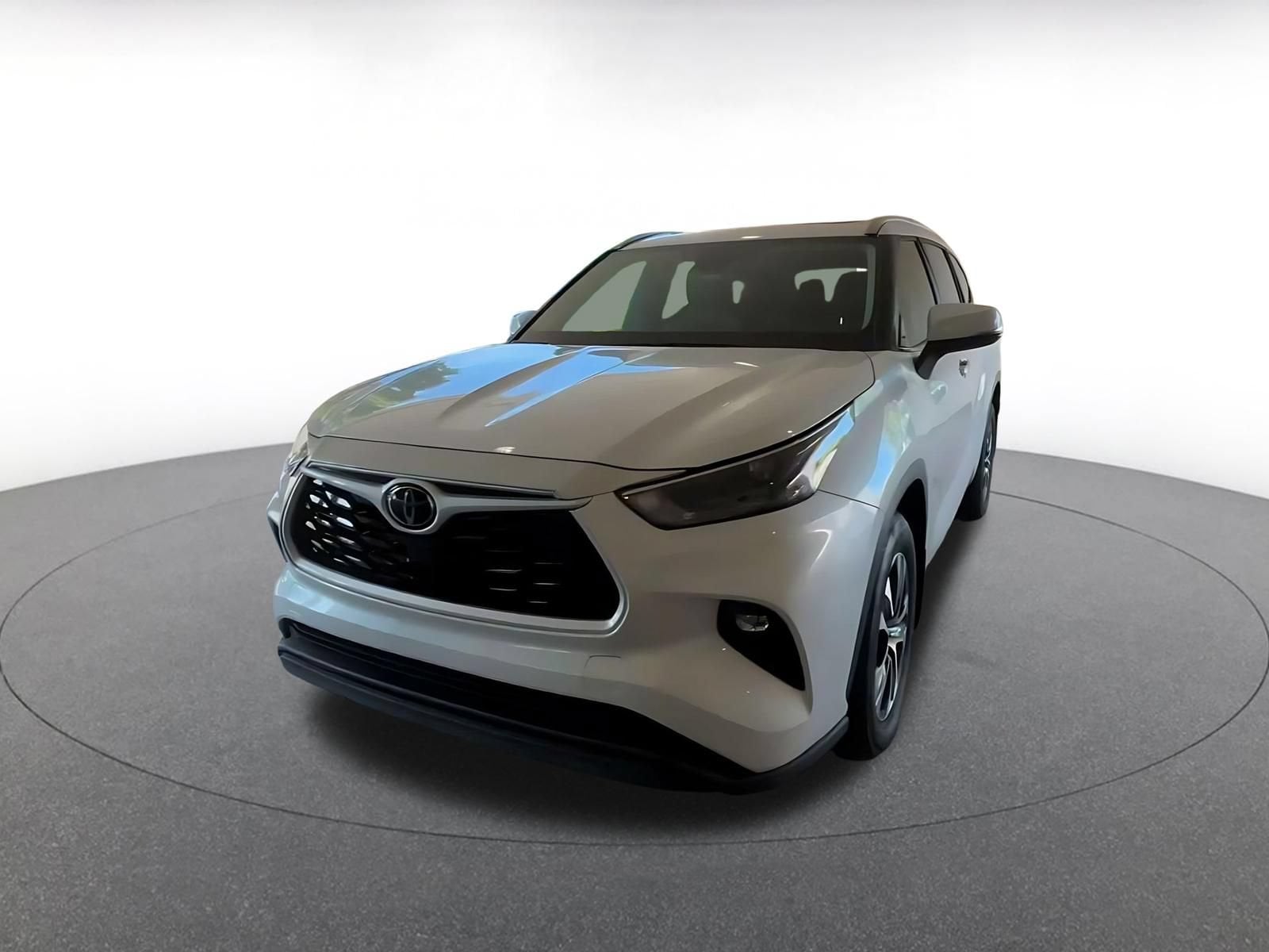 Thumbnail: 2026 Toyota Highlander - 6